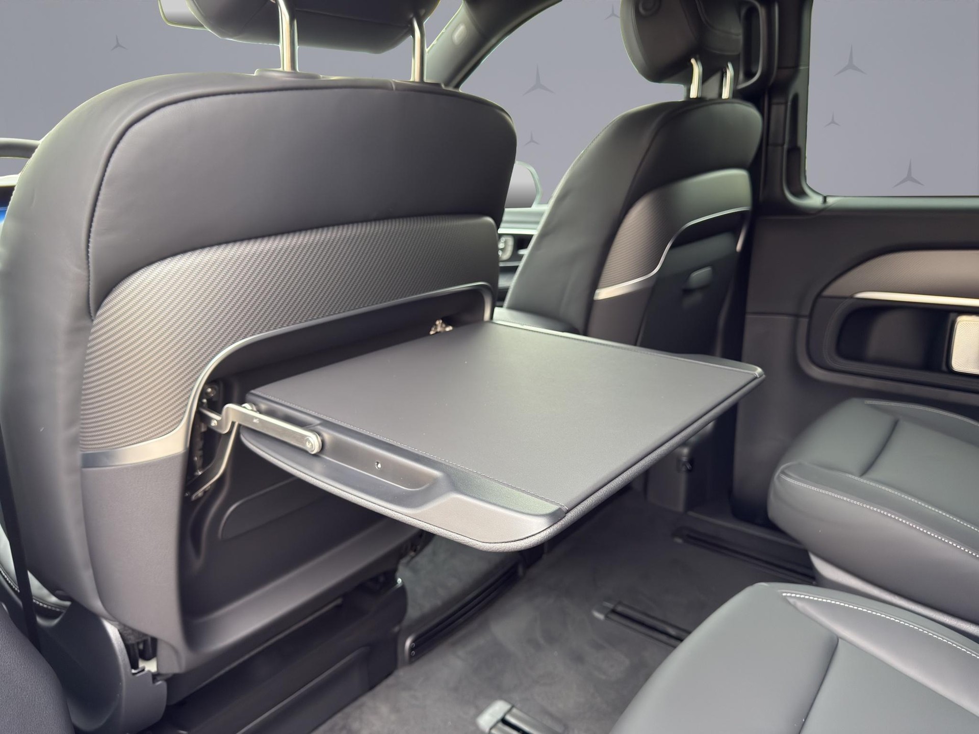 MERCEDES-BENZ V 300 d Swiss Ed. lang 4matic Van-image-20