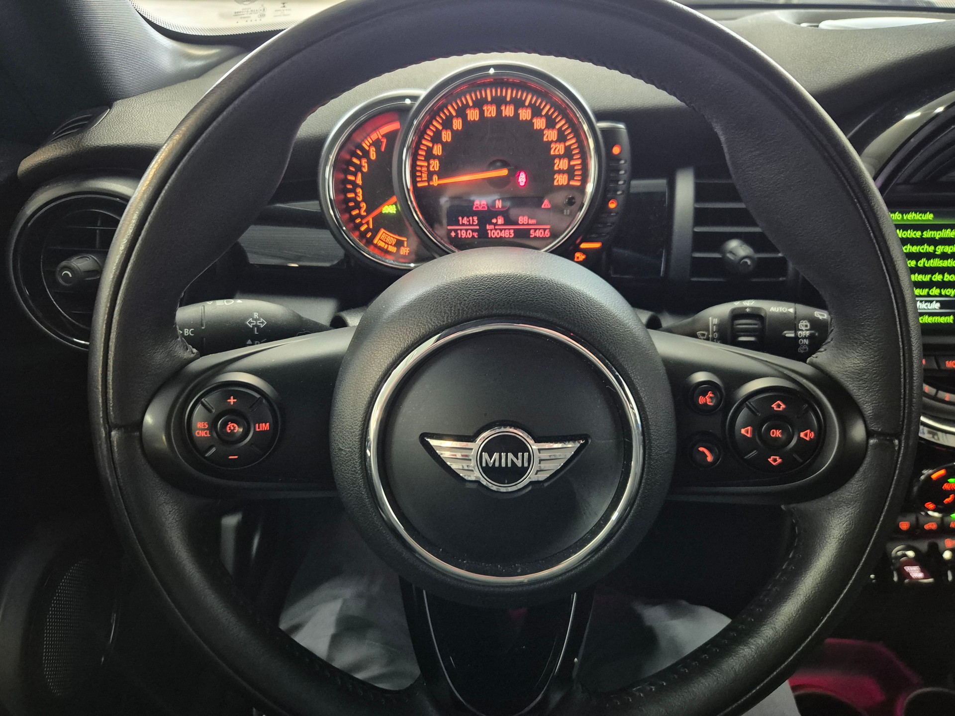 MINI Cooper-image-8