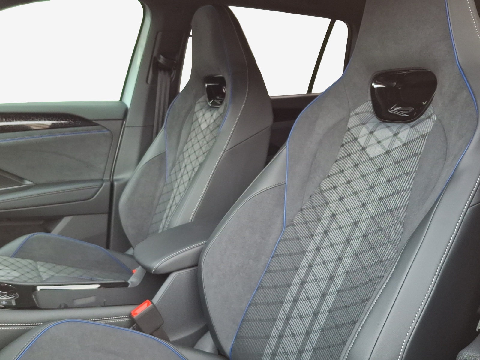 VW Tayron 2.0 TSI R-Line DSG 4Motion-image-7