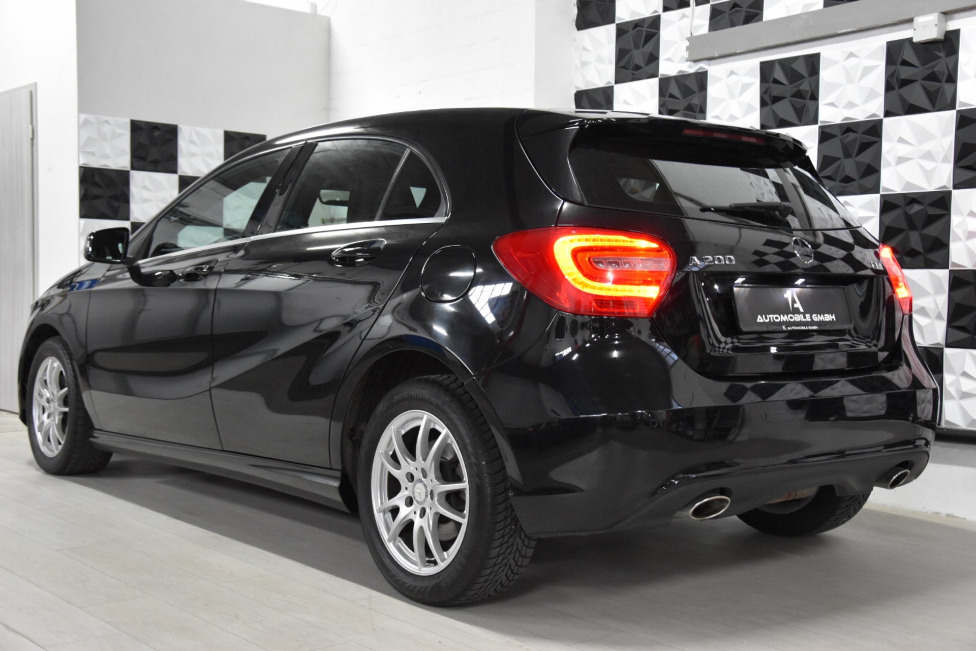 MERCEDES-BENZ A 200 CDI Urban-image-4