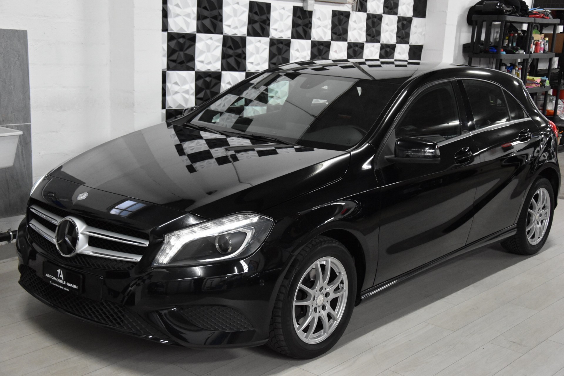 MERCEDES-BENZ A 200 CDI Urban-image-1
