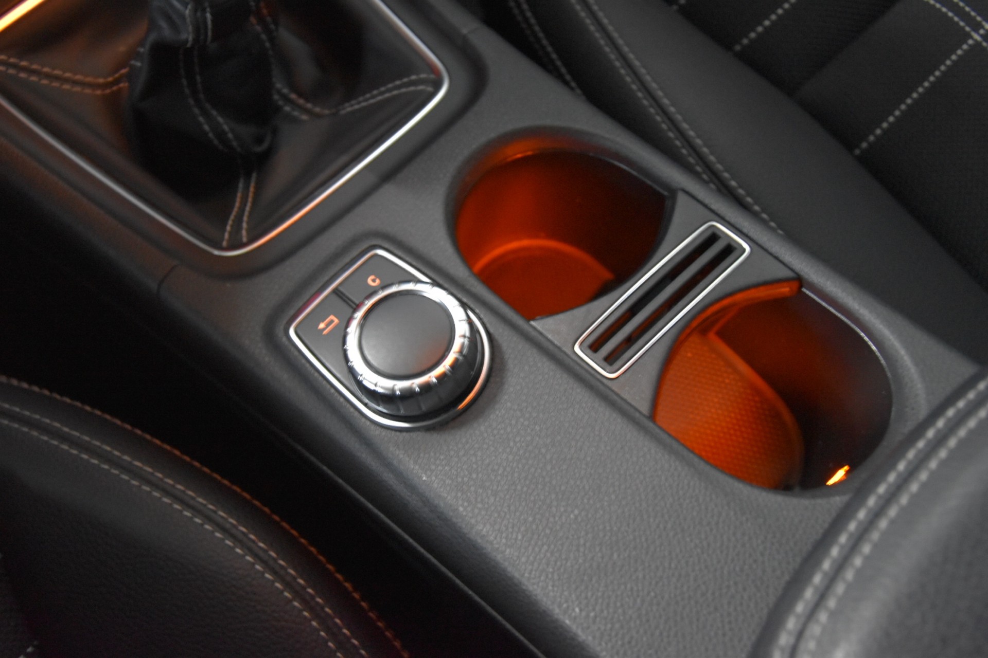 MERCEDES-BENZ A 200 CDI Urban-image-9