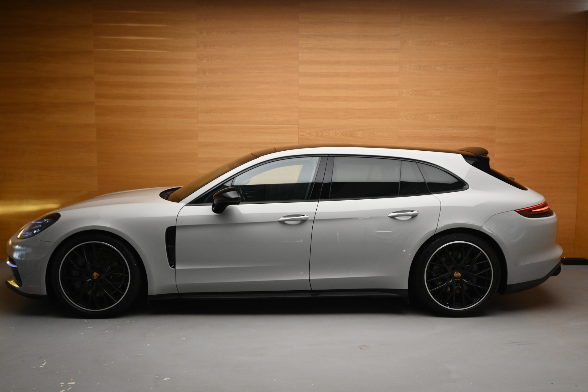 PORSCHE Panamera 4S Sport Turismo PDK-showroom-element-3