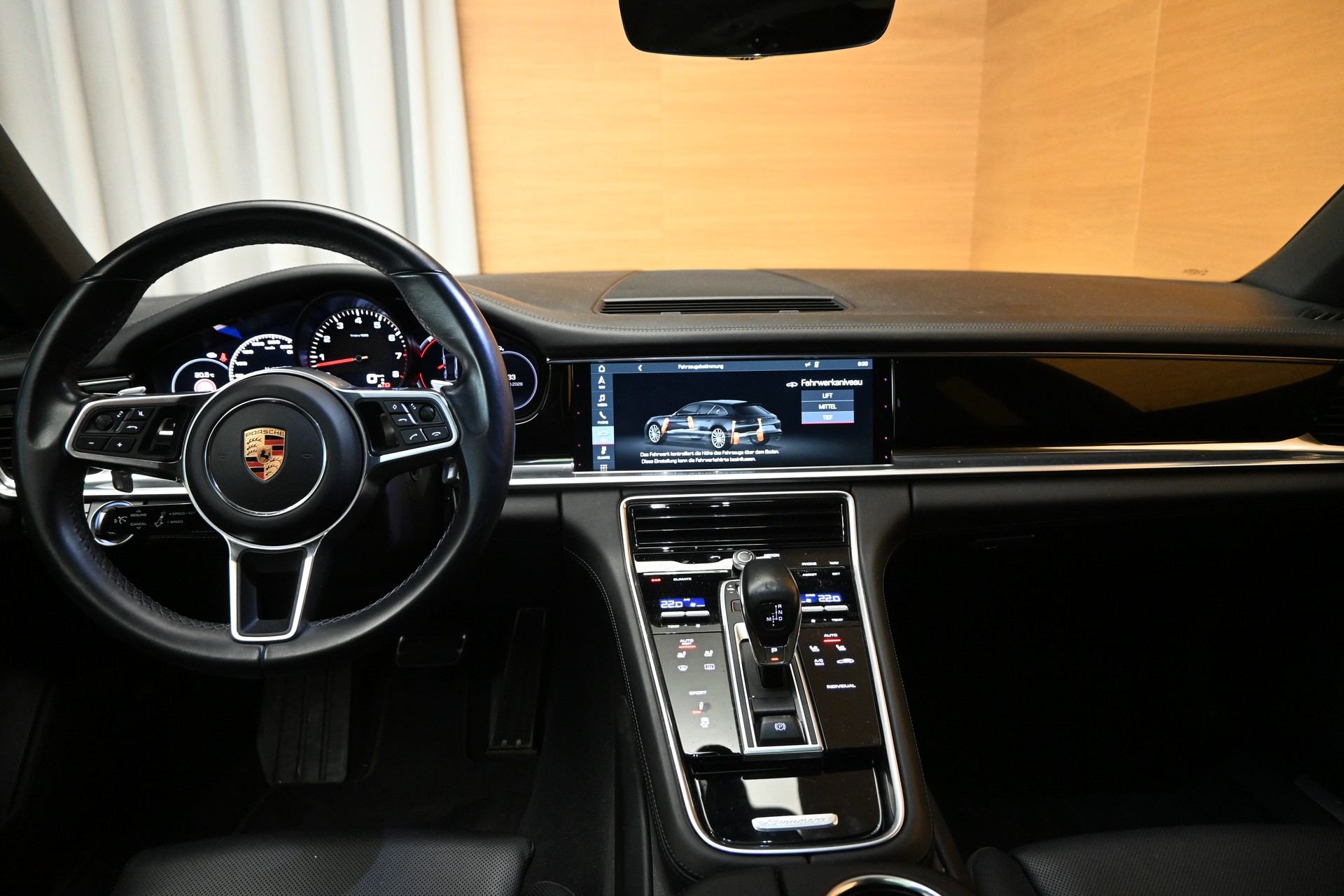 PORSCHE Panamera 4S Sport Turismo PDK-image-8