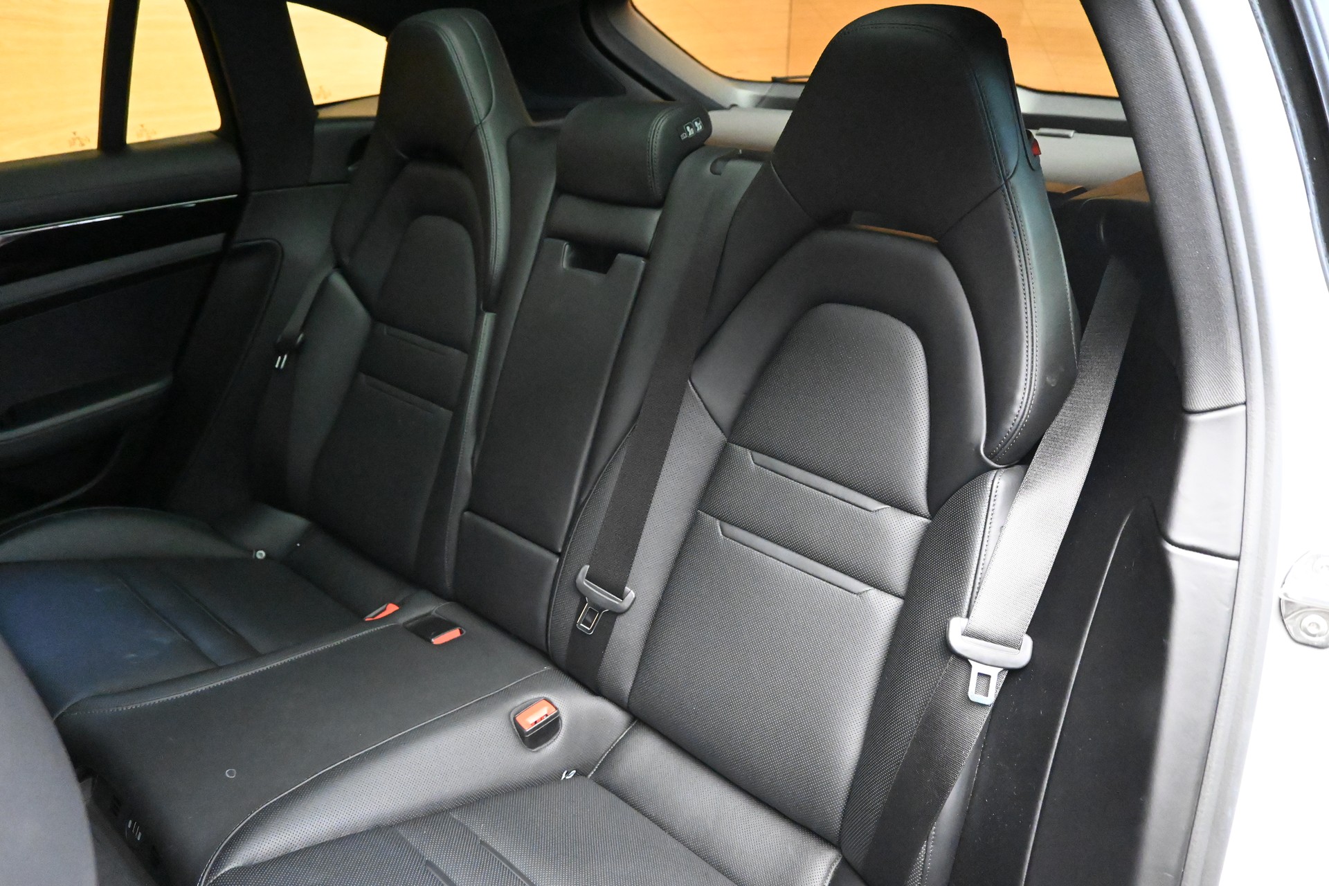 PORSCHE Panamera 4S Sport Turismo PDK-image-6