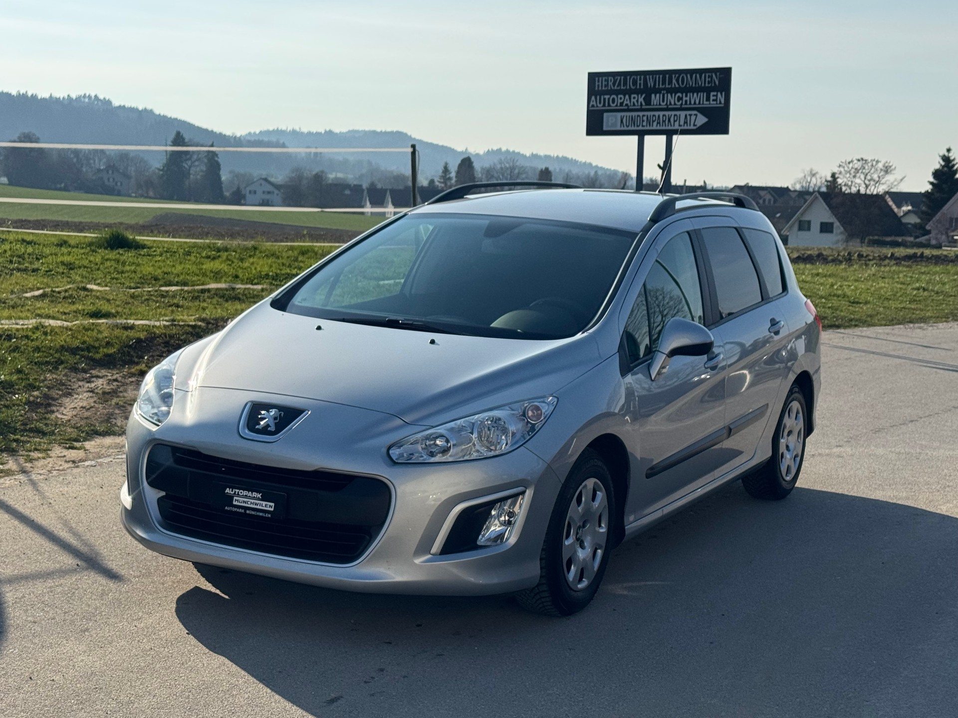 PEUGEOT 308 SW 1.6 HDI Access-image-0