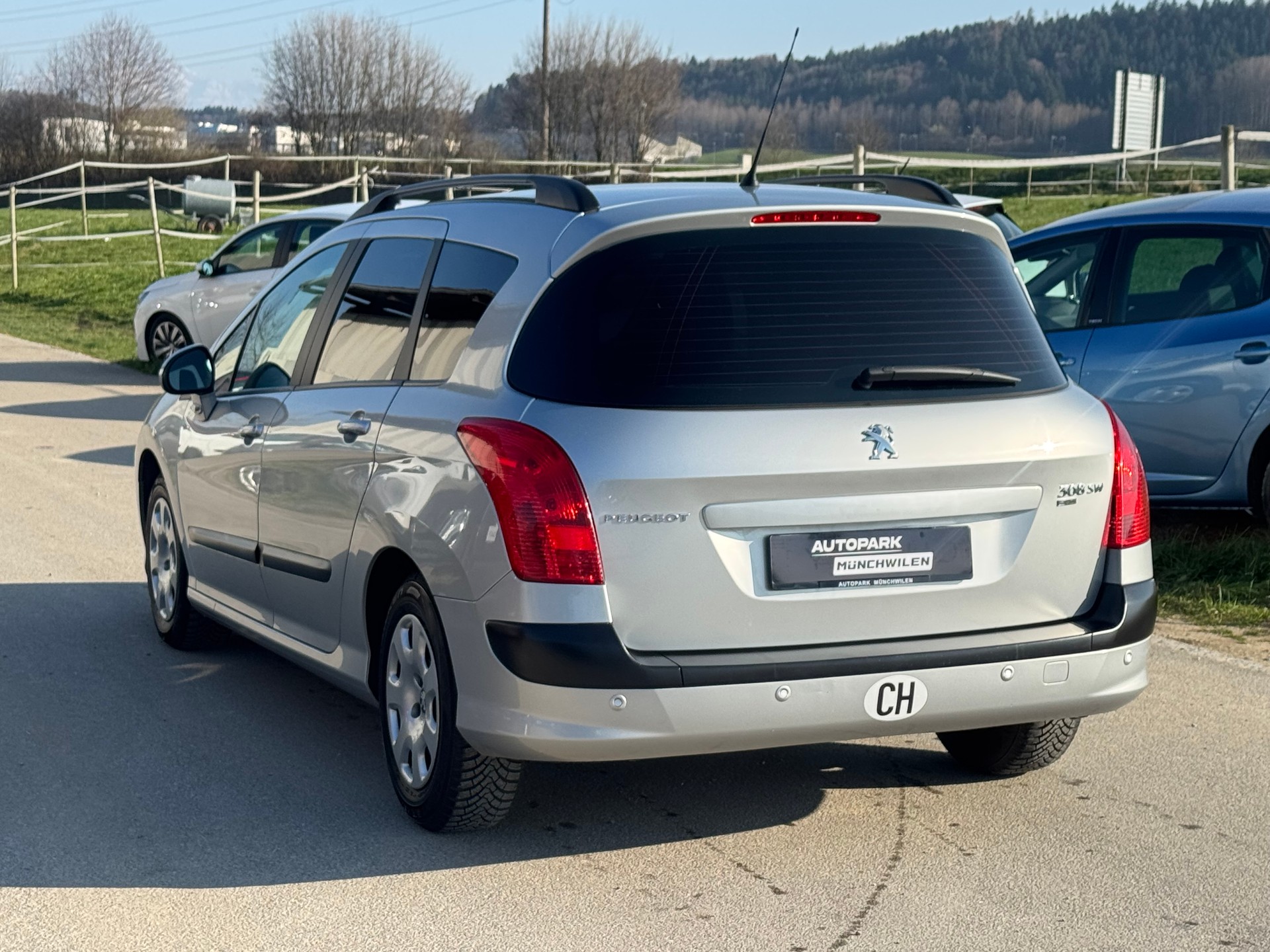 PEUGEOT 308 SW 1.6 HDI Access-image-3