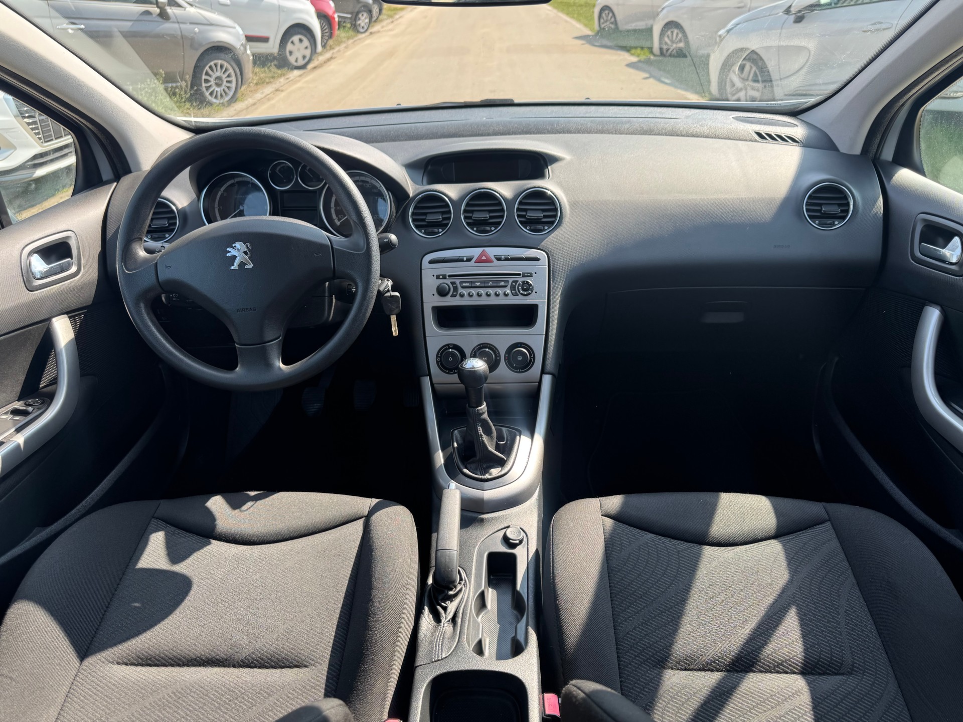 PEUGEOT 308 SW 1.6 HDI Access-image-7