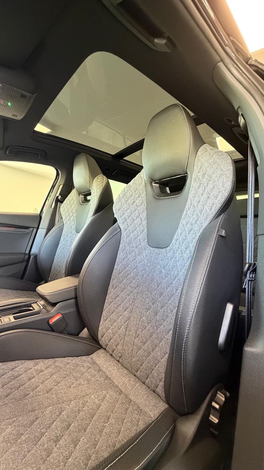 SKODA Octavia Combi 1.5 TSI SportLine DSG-image-9