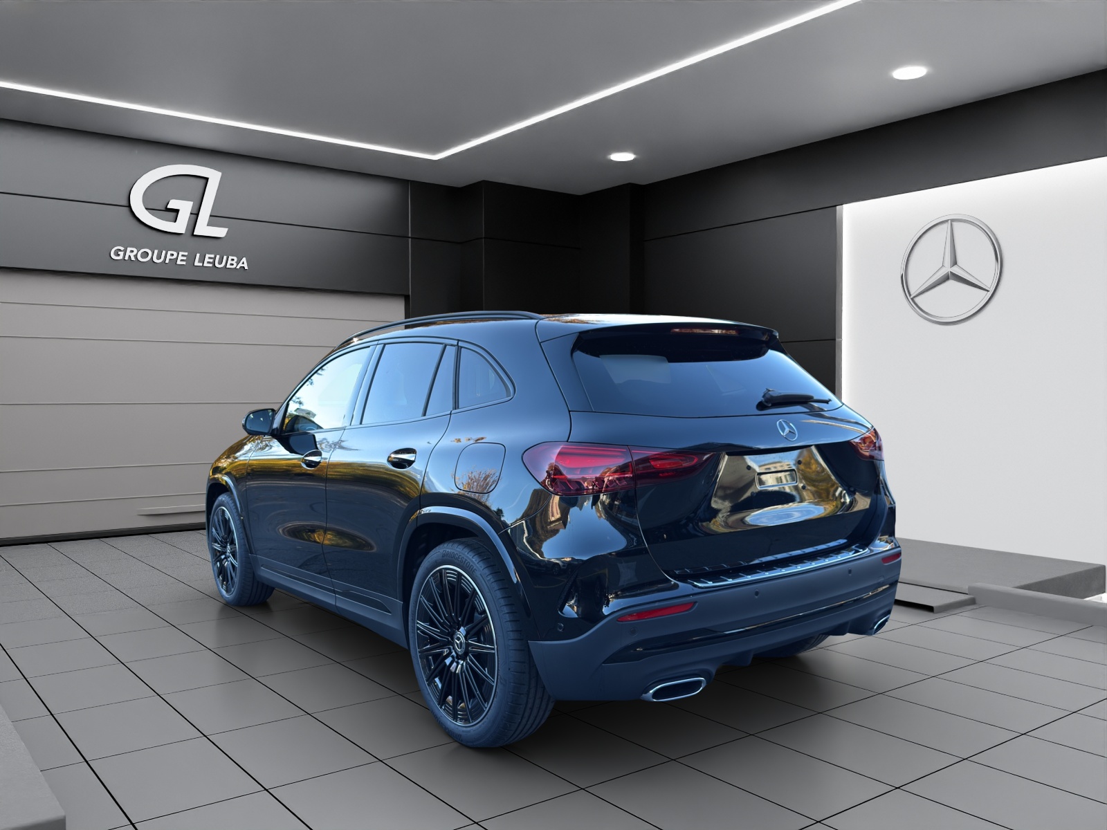 MERCEDES-BENZ GLA 200 7G-DCT-image-3