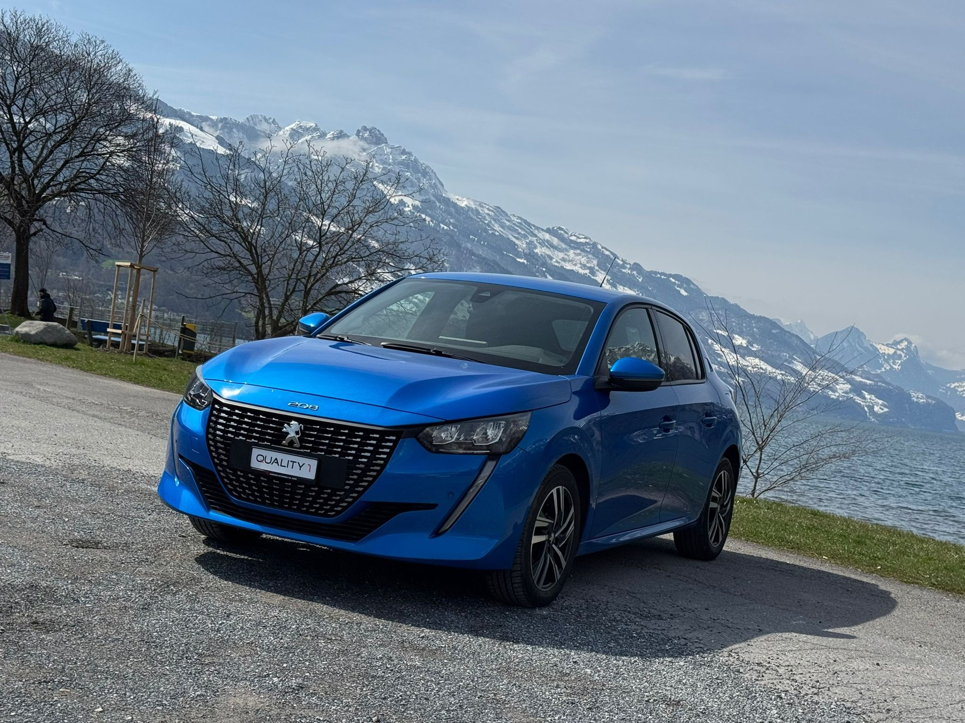 PEUGEOT 208 1.2 PureTech Allure EAT8-image-2
