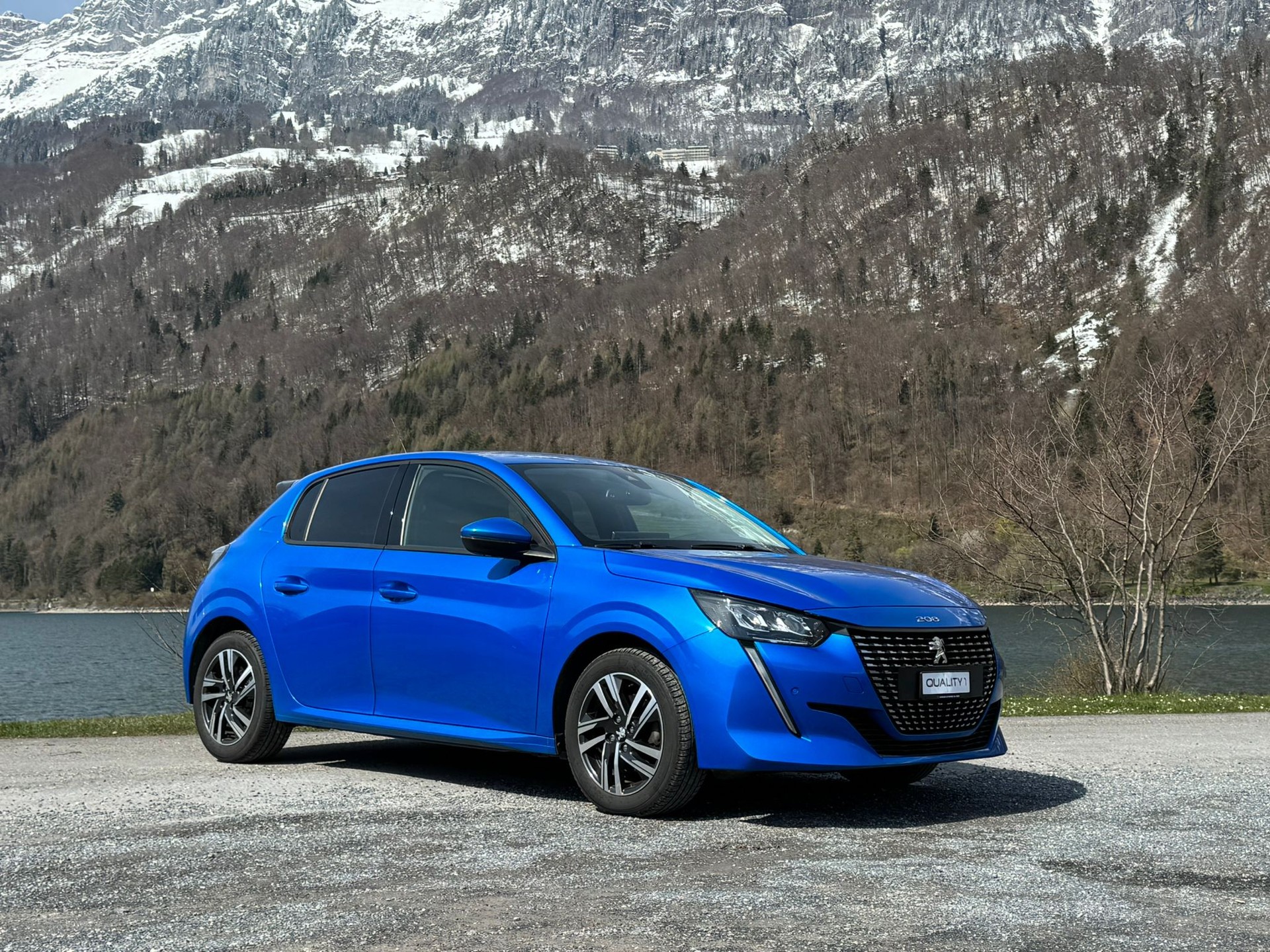 PEUGEOT 208 1.2 PureTech Allure EAT8-image-4