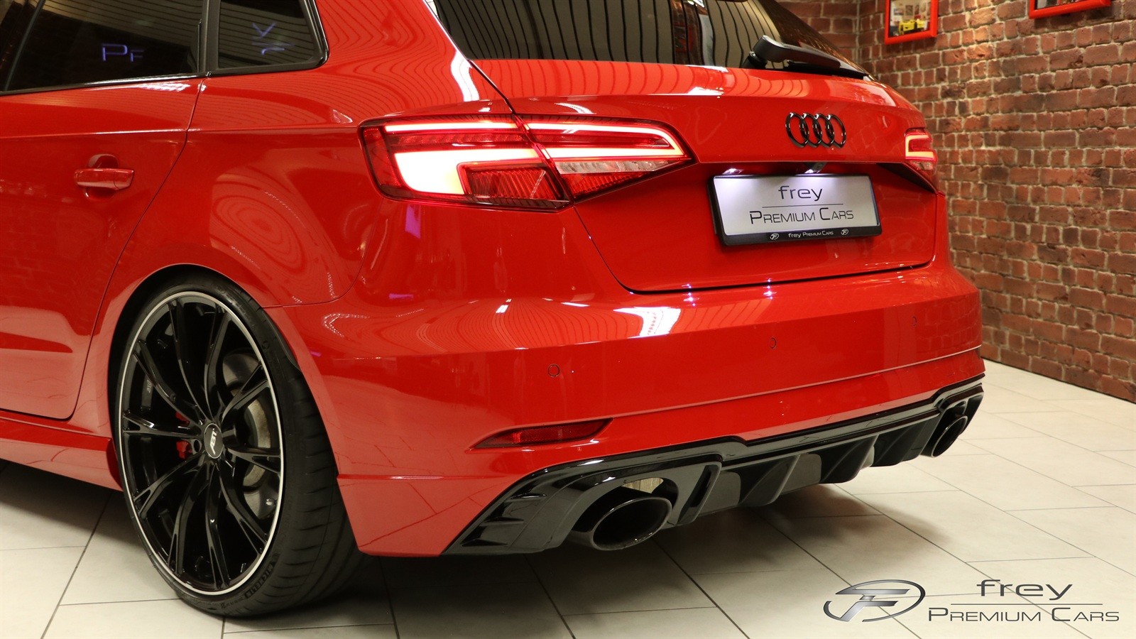 AUDI RS3 Sportback 2.5 TSI quattro S-tronic "ABT"-image-8