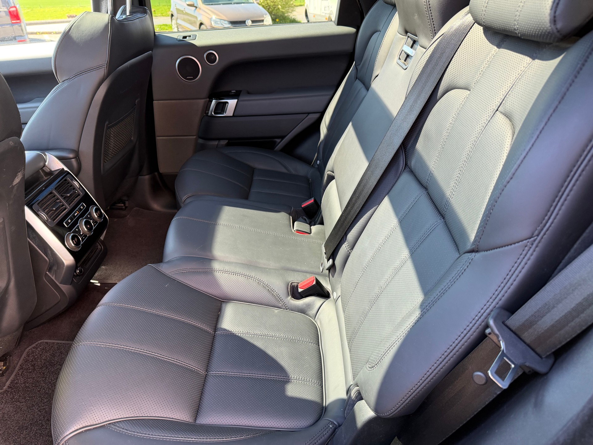 LAND ROVER Range Rover Sport 3.0 SDV6 HSE Dynamic Automatic-image-6