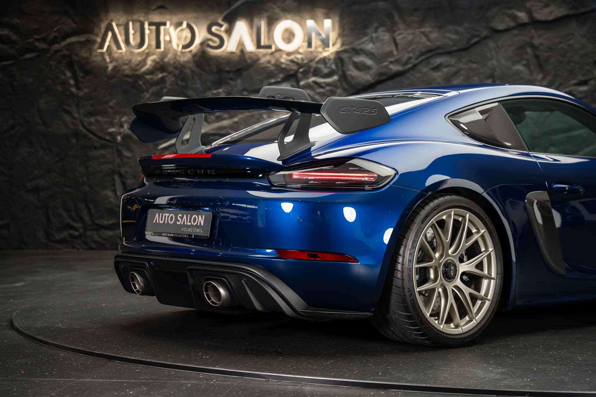 PORSCHE 718 Cayman GT4 RS PDK *Weissach* CH-Auto*-image-14