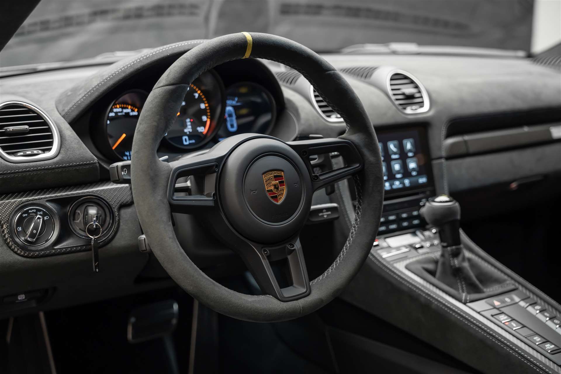 PORSCHE 718 Cayman GT4 RS PDK *Weissach* CH-Auto*-image-32