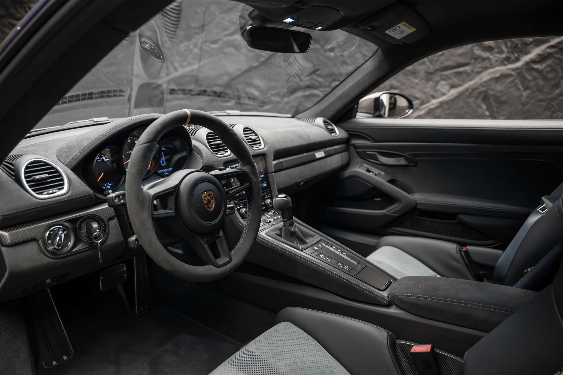 PORSCHE 718 Cayman GT4 RS PDK *Weissach* CH-Auto*-image-8
