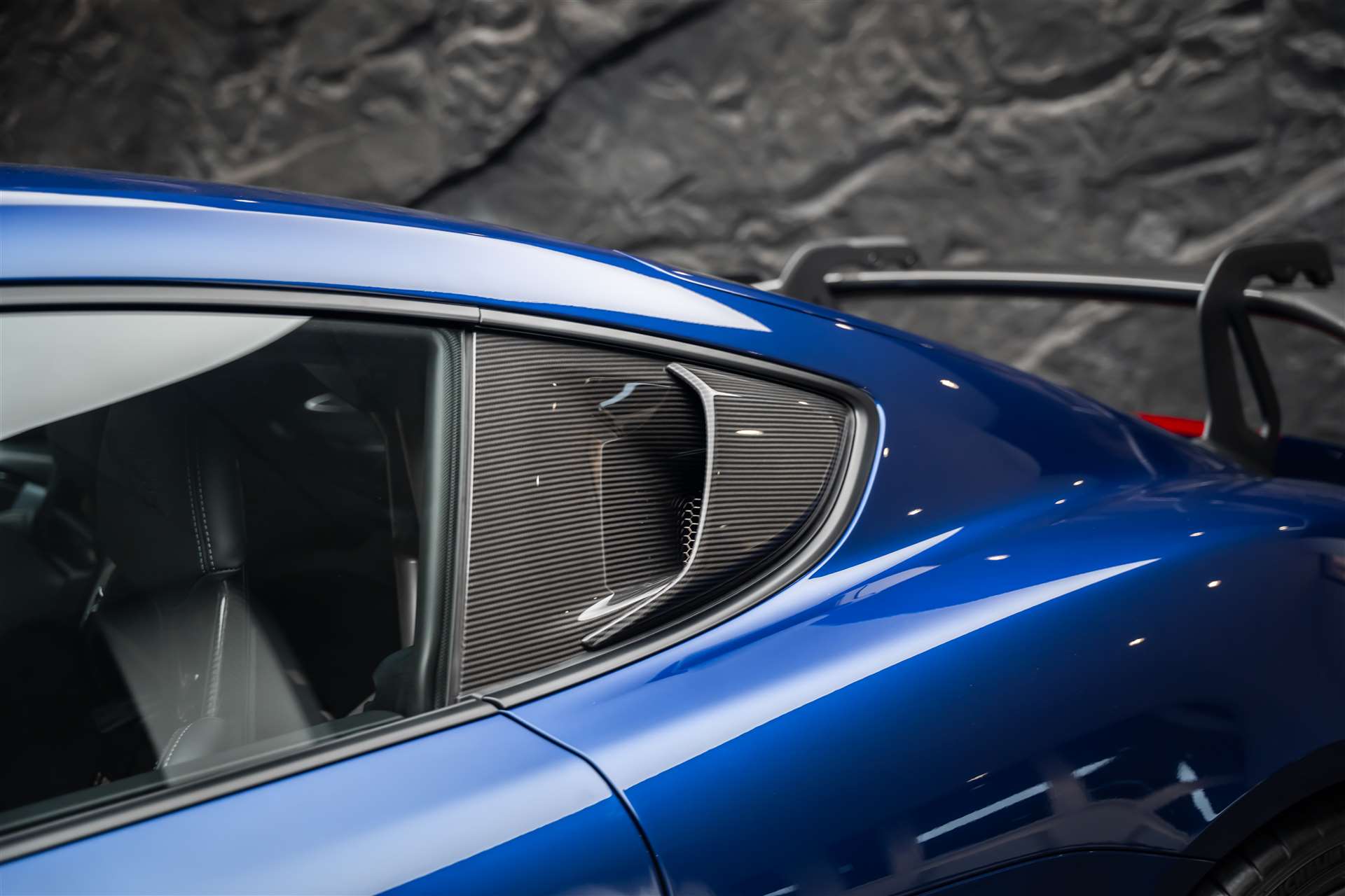 PORSCHE 718 Cayman GT4 RS PDK *Weissach* CH-Auto*-image-17