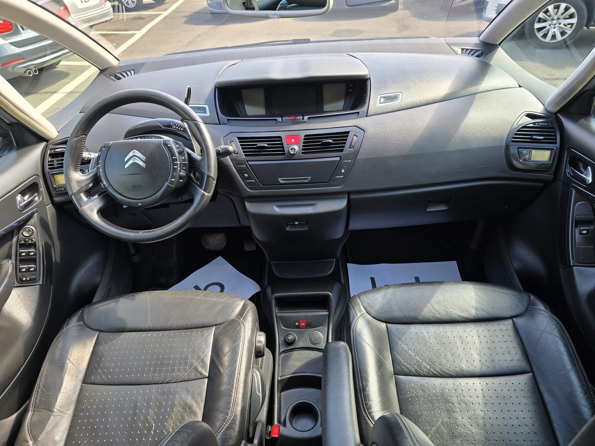 CITROEN Grand C4 Picasso 2.0 HDI Exclusive Automatic-image-8