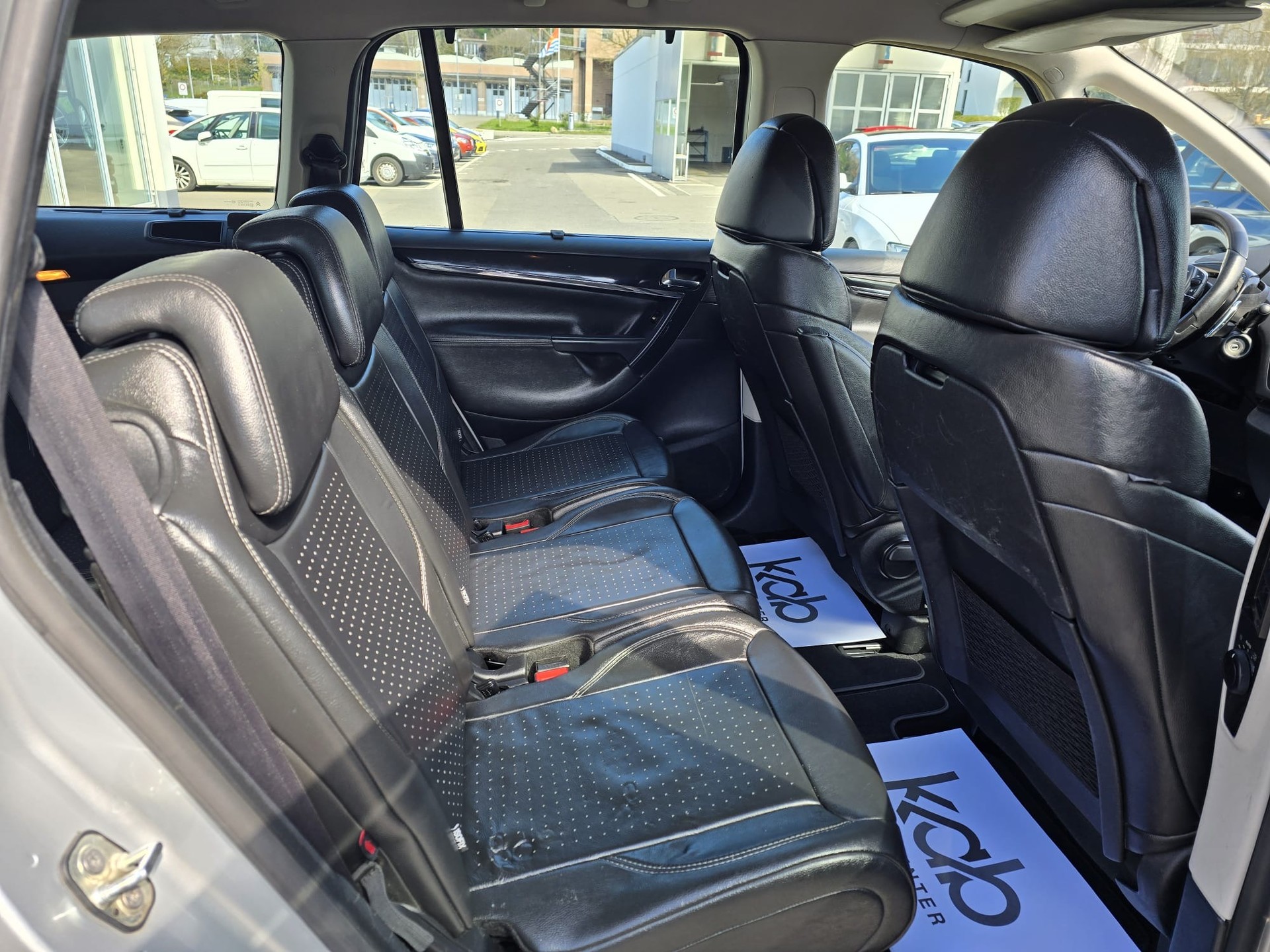 CITROEN Grand C4 Picasso 2.0 HDI Exclusive Automatic-image-12