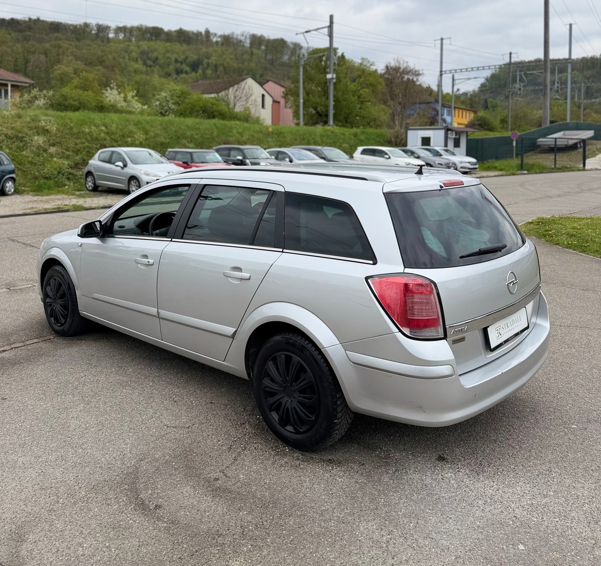OPEL Astra Caravan 1.8i 16V Sport Frisch Ab MFK-image-8