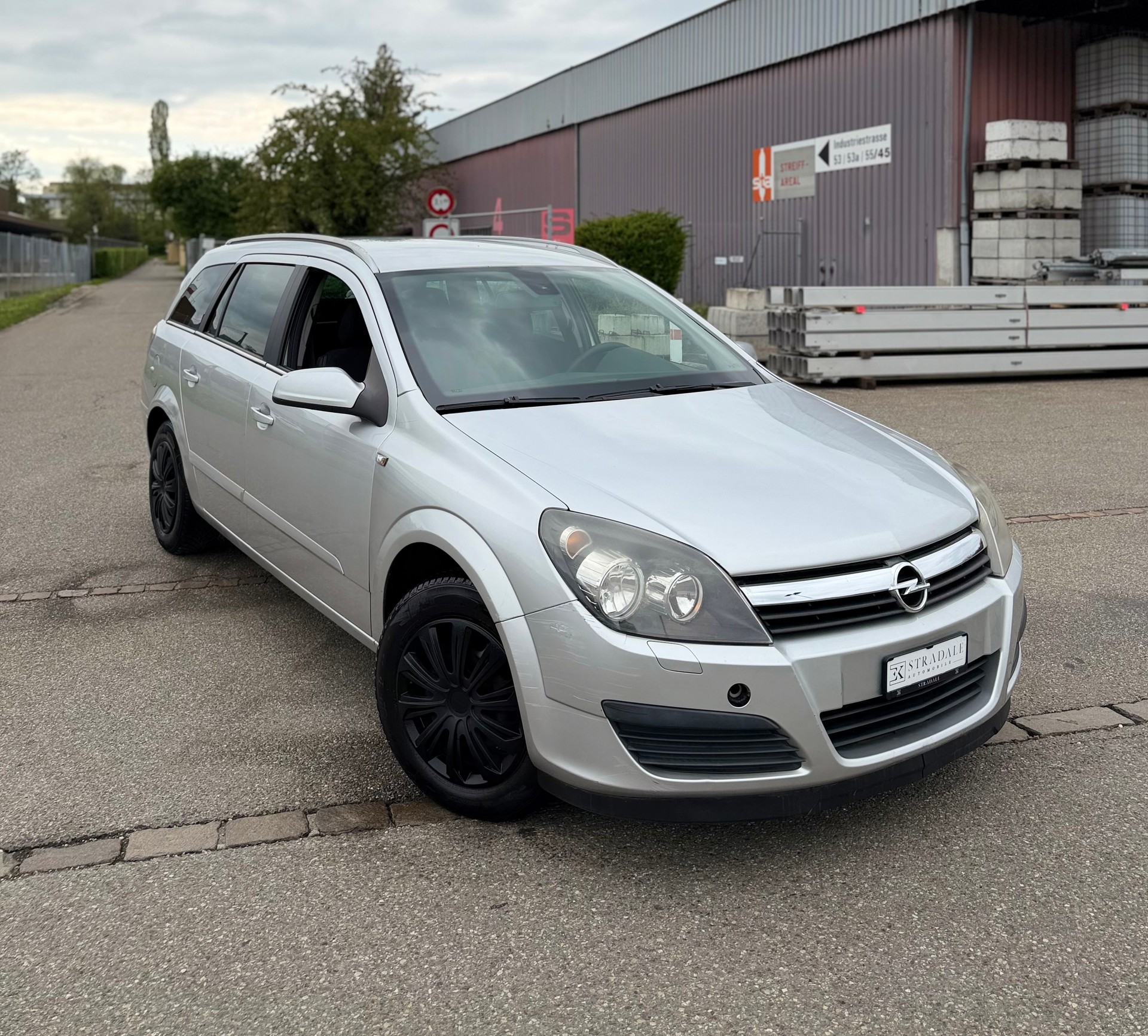 OPEL Astra Caravan 1.8i 16V Sport Frisch Ab MFK