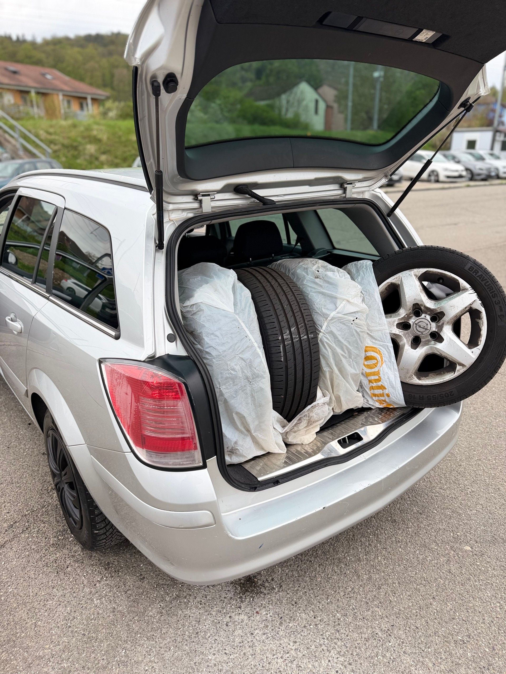 OPEL Astra Caravan 1.8i 16V Sport Frisch Ab MFK-image-13