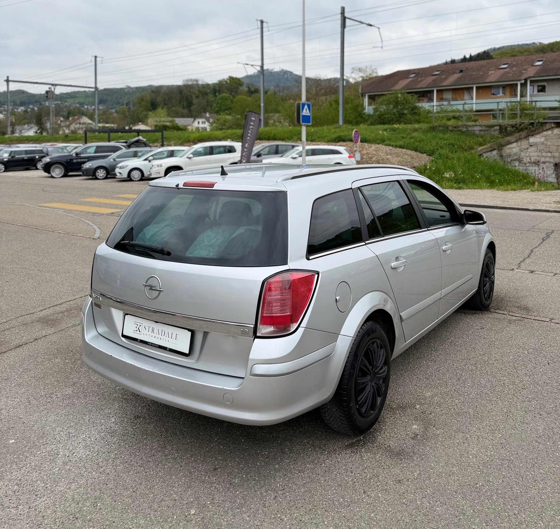OPEL Astra Caravan 1.8i 16V Sport Frisch Ab MFK-image-4