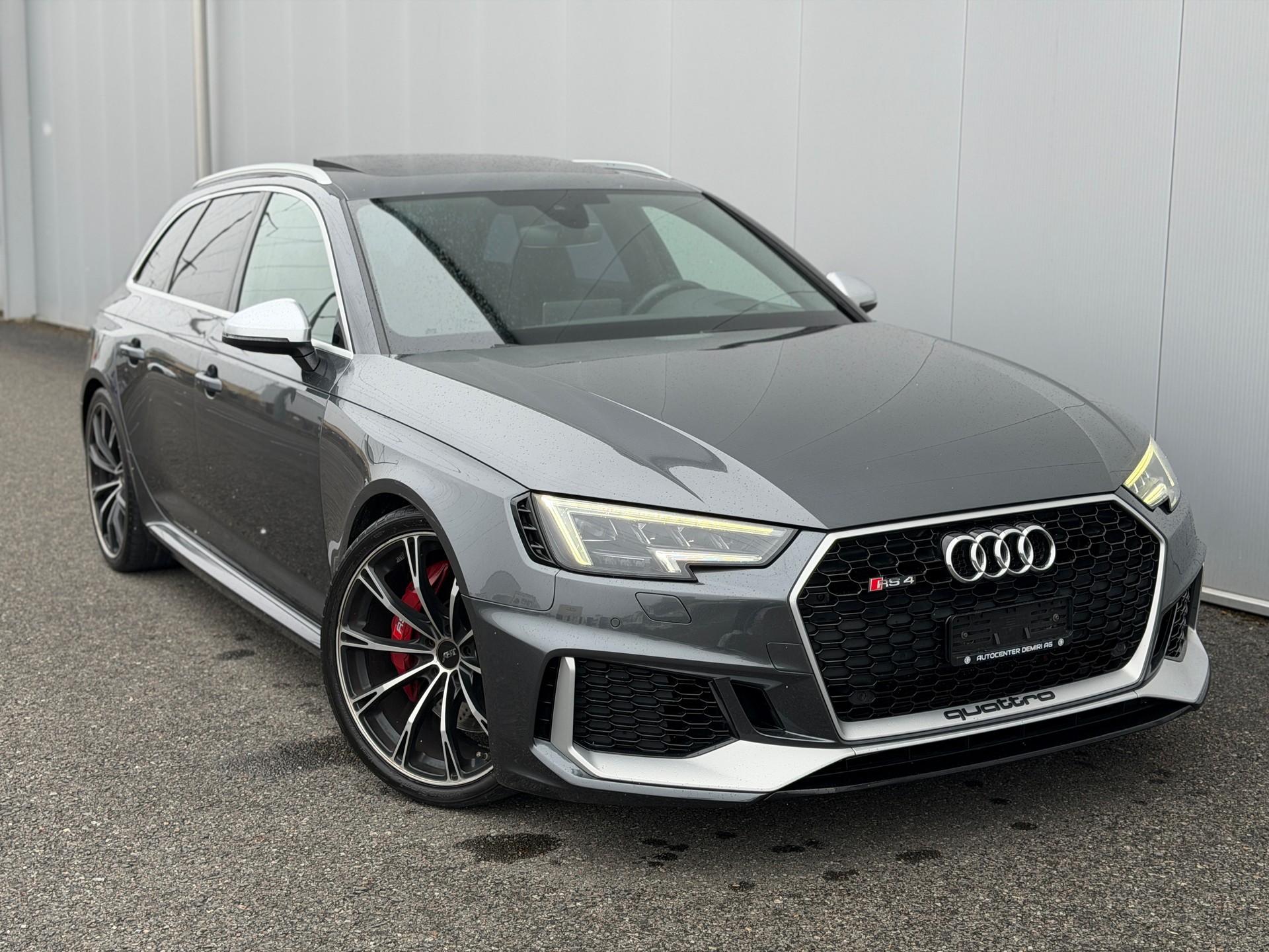 AUDI RS4 Avant 2.9 TFSI quattro tiptronic-image-0