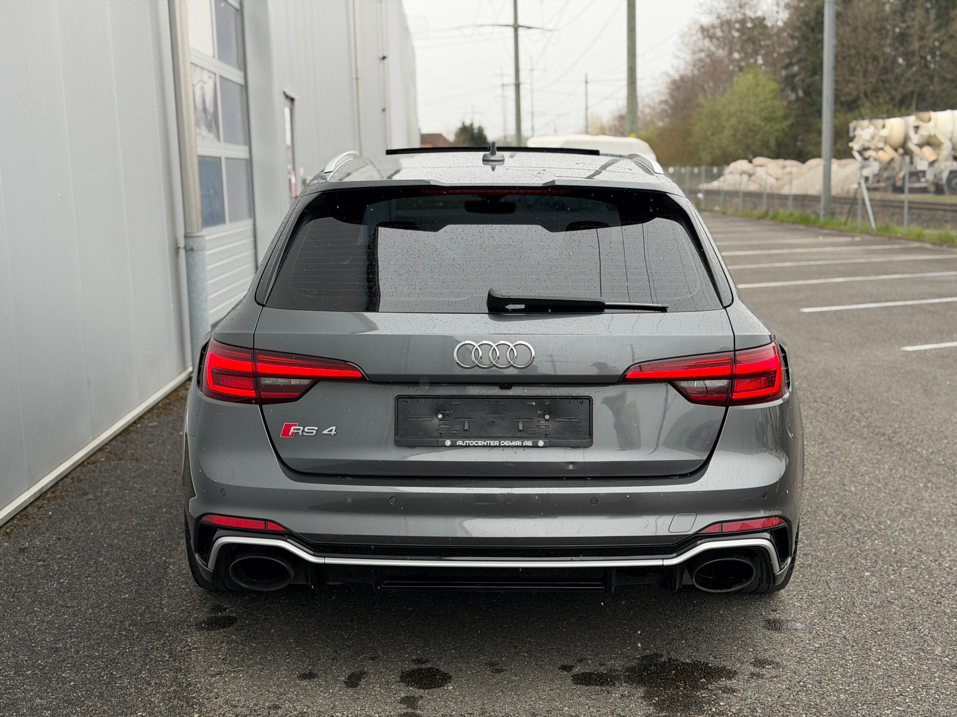 AUDI RS4 Avant 2.9 TFSI quattro tiptronic-image-4