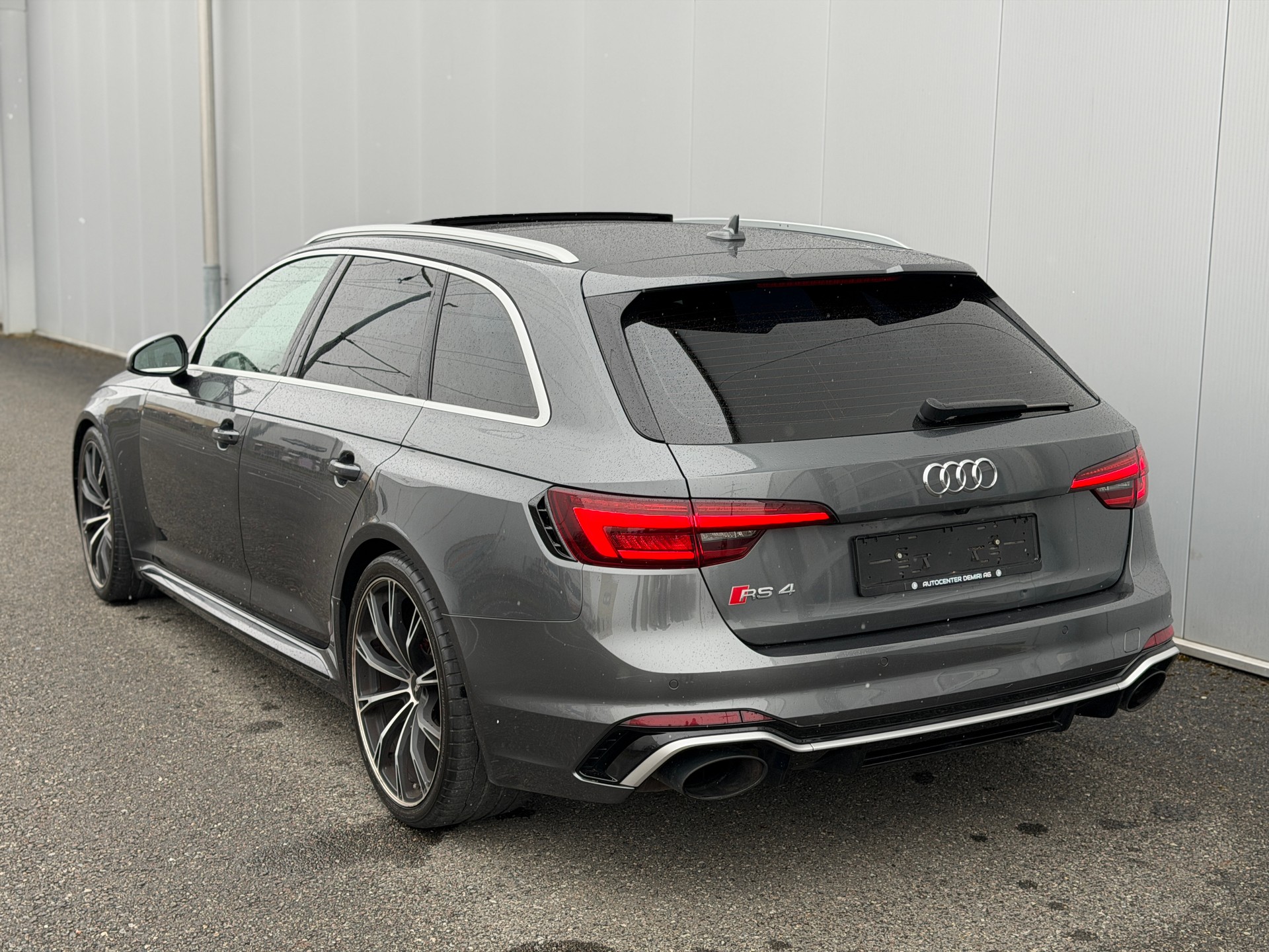AUDI RS4 Avant 2.9 TFSI quattro tiptronic-image-7