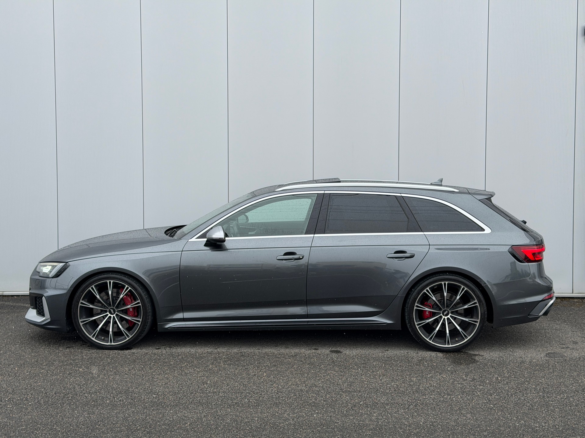 AUDI RS4 Avant 2.9 TFSI quattro tiptronic-image-6
