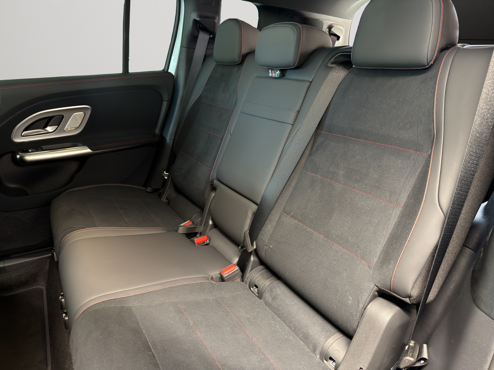 Image MERCEDES-BENZ GLB-250 GLB 350 85kWh EQ 4 Matic