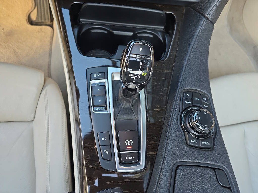 BMW 640i Cabriolet-image-14