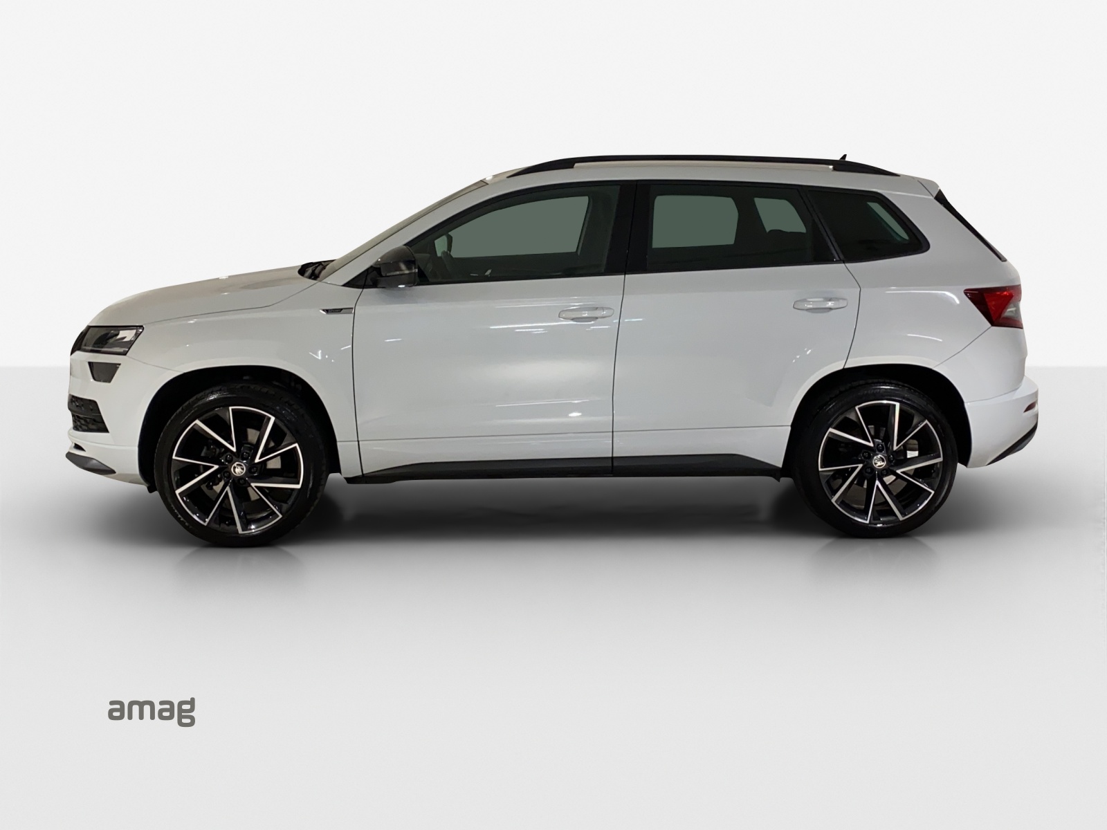 SKODA Karoq 2.0 TSI SportLine 4x4 DSG-image-1