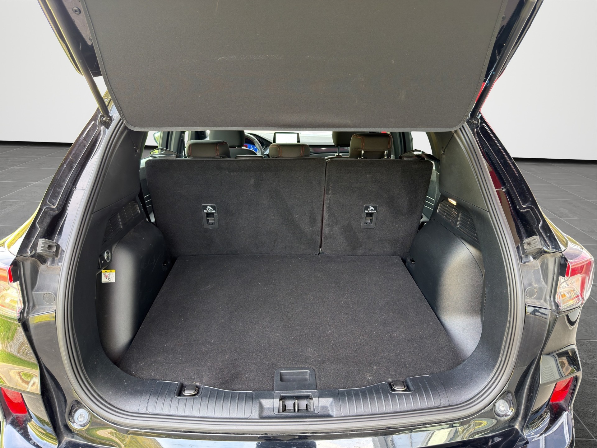 FORD Kuga 2.5 FHEV ST-Line 4WD-image-12