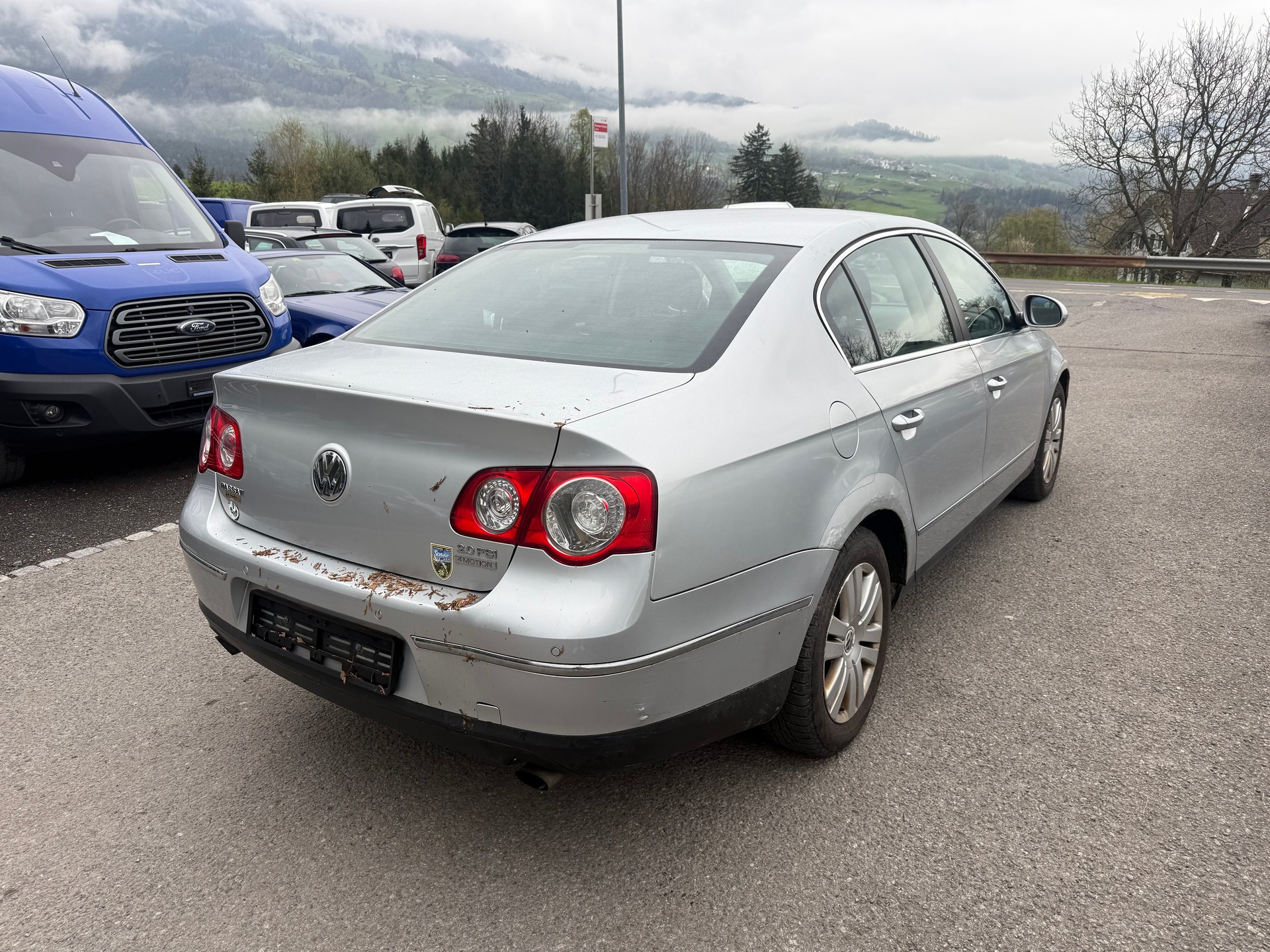 VW Passat 2.0 FSI Trendline 4Motion-image-4
