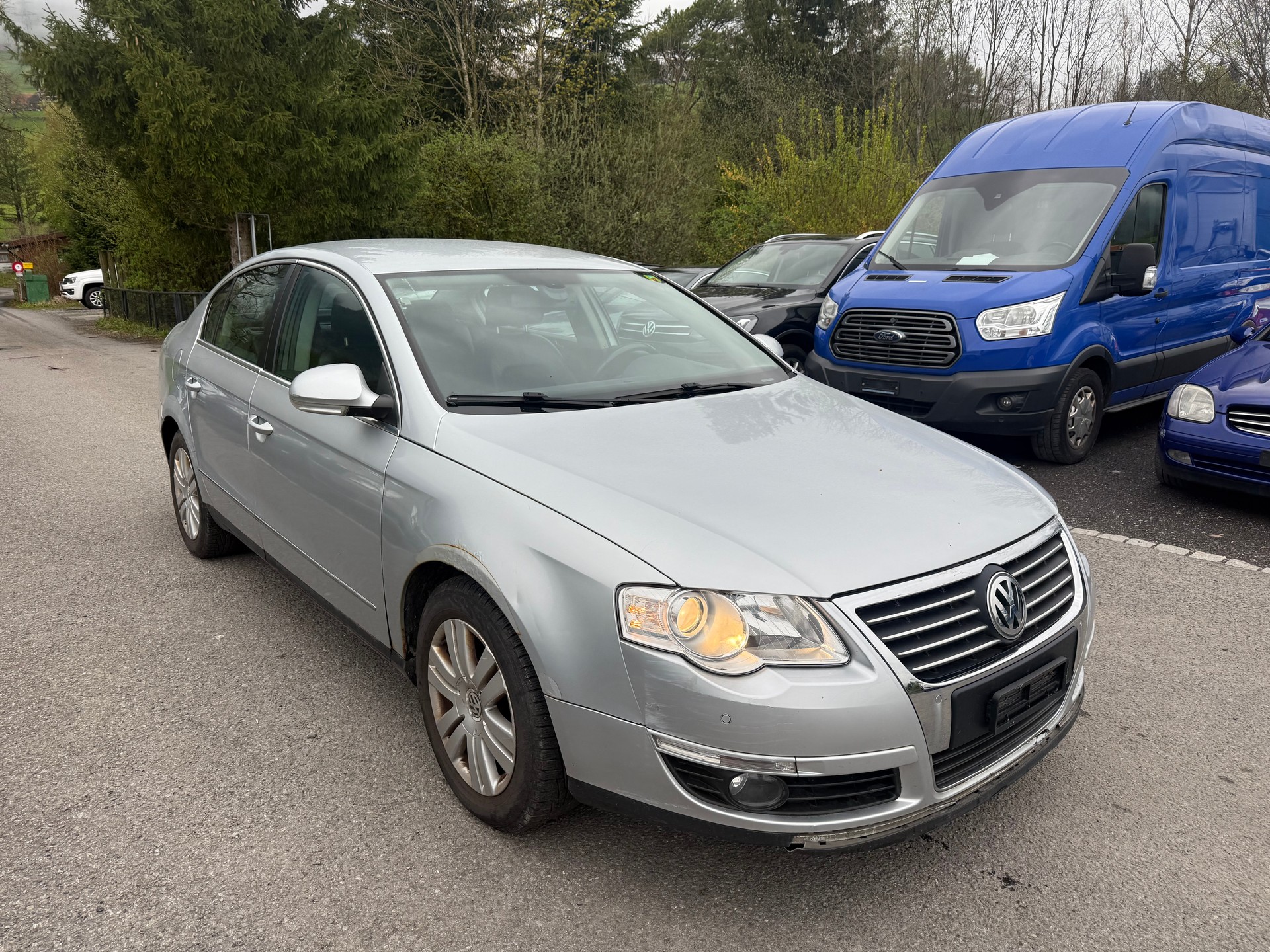 VW Passat 2.0 FSI Trendline 4Motion-image-1