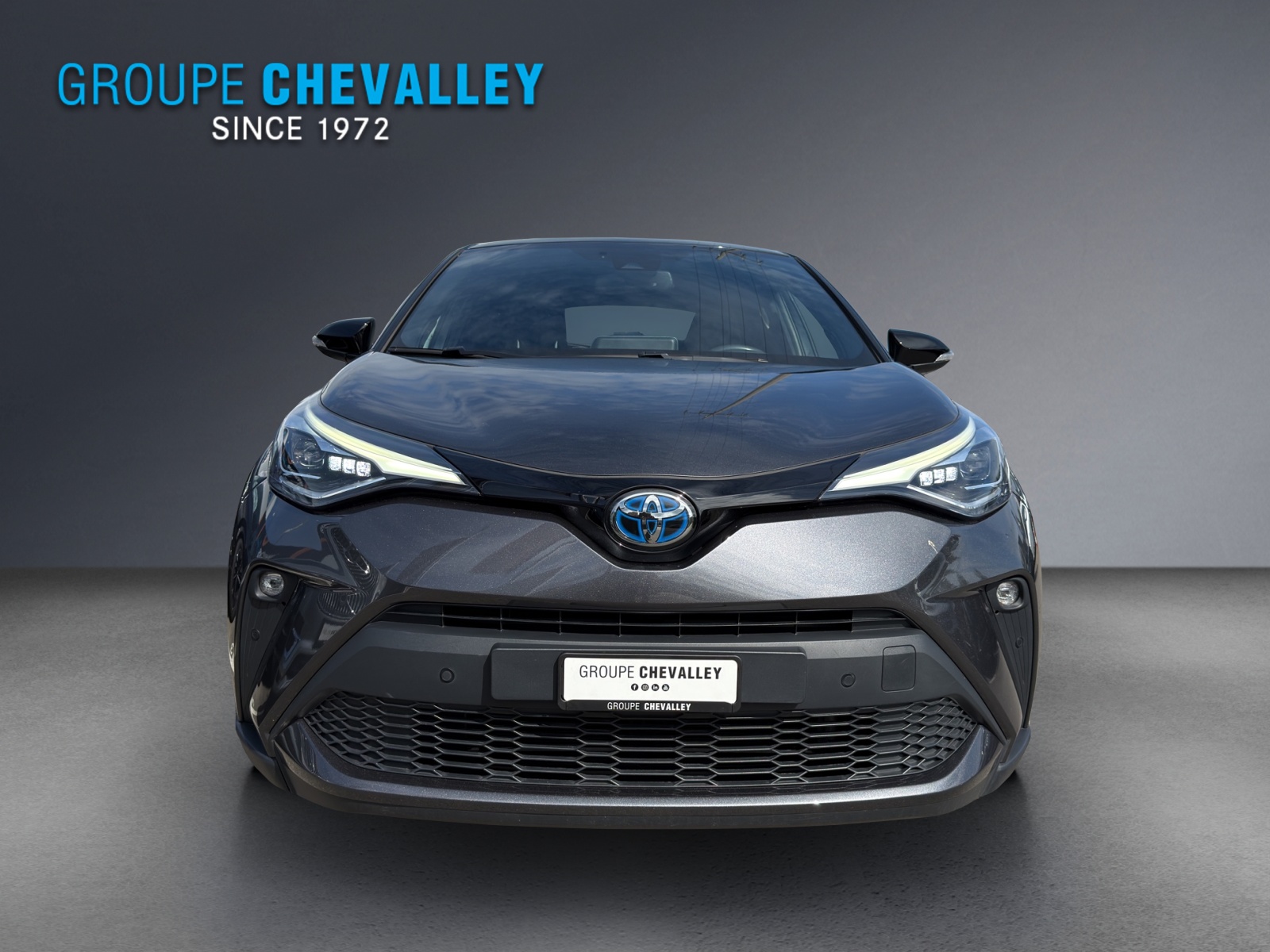 TOYOTA C-HR 2.0 HSD CVT Trend-image-1