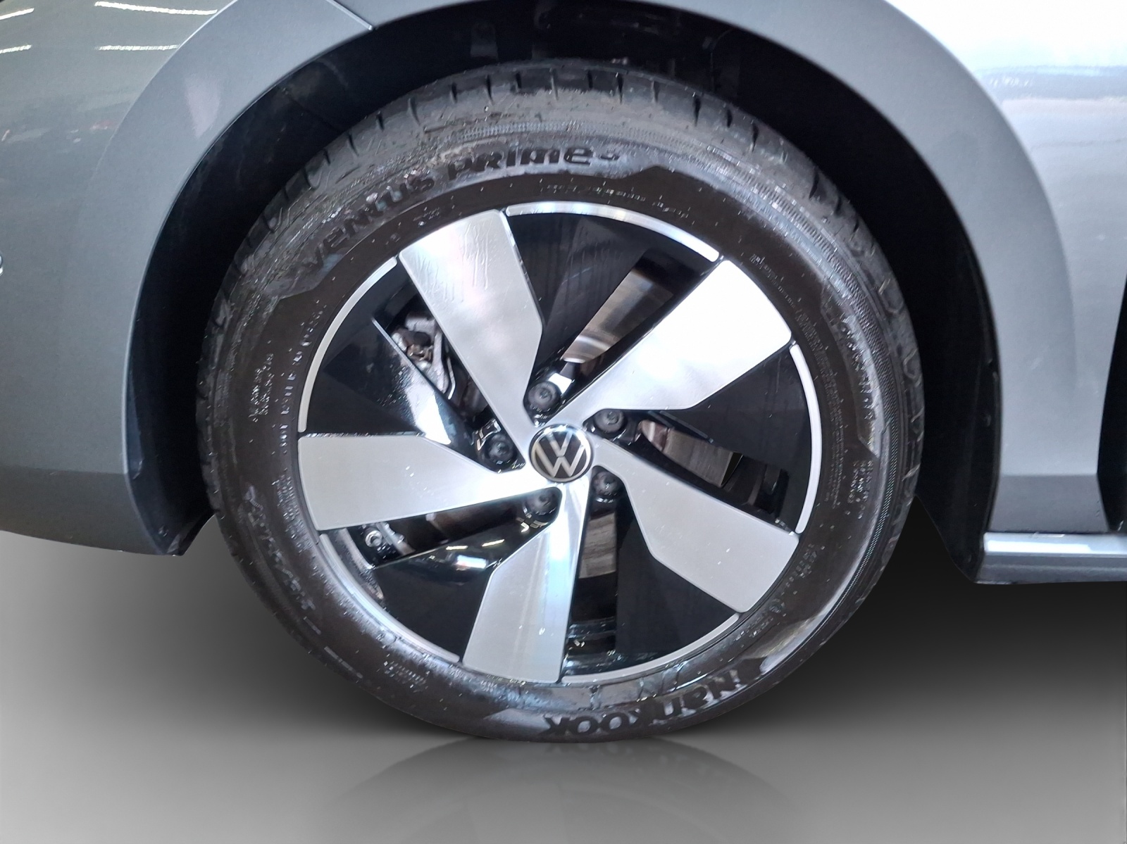 VW Passat Variant 2.0 TDI evo Business 4 Motion DSG-image-14