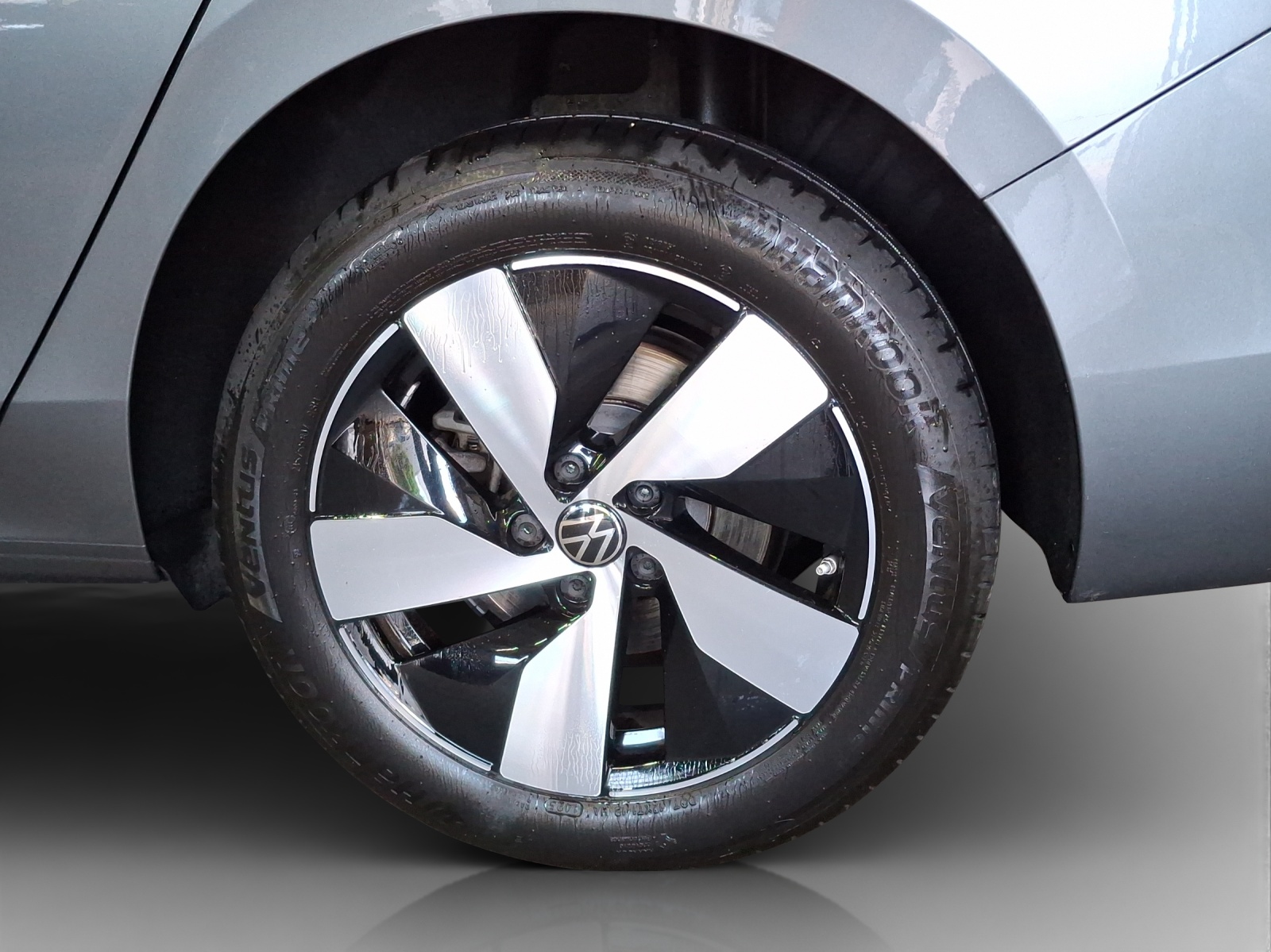 VW Passat Variant 2.0 TDI evo Business 4 Motion DSG-image-13
