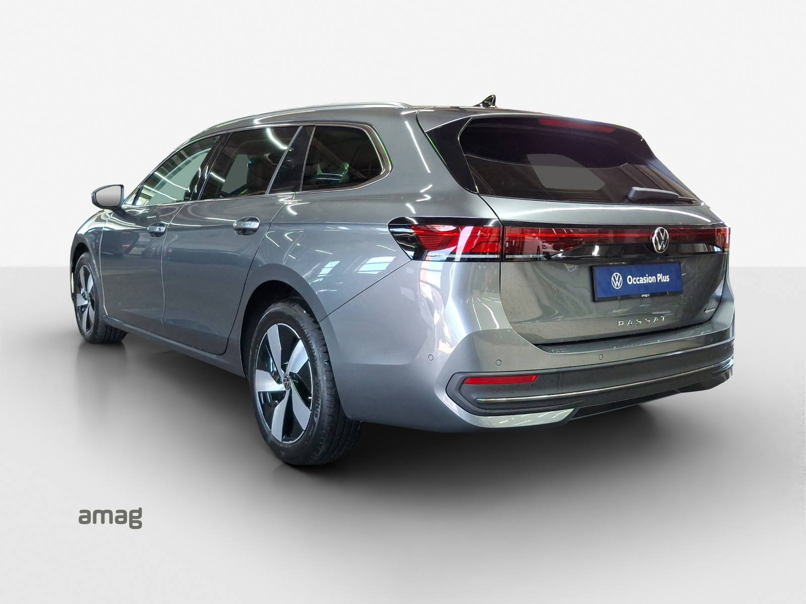 VW Passat Variant 2.0 TDI evo Business 4 Motion DSG-image-2