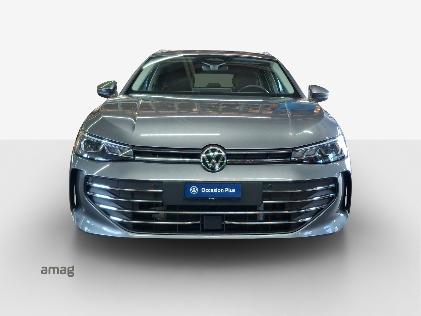 VW Passat Variant 2.0 TDI evo Business 4 Motion DSG-image-6