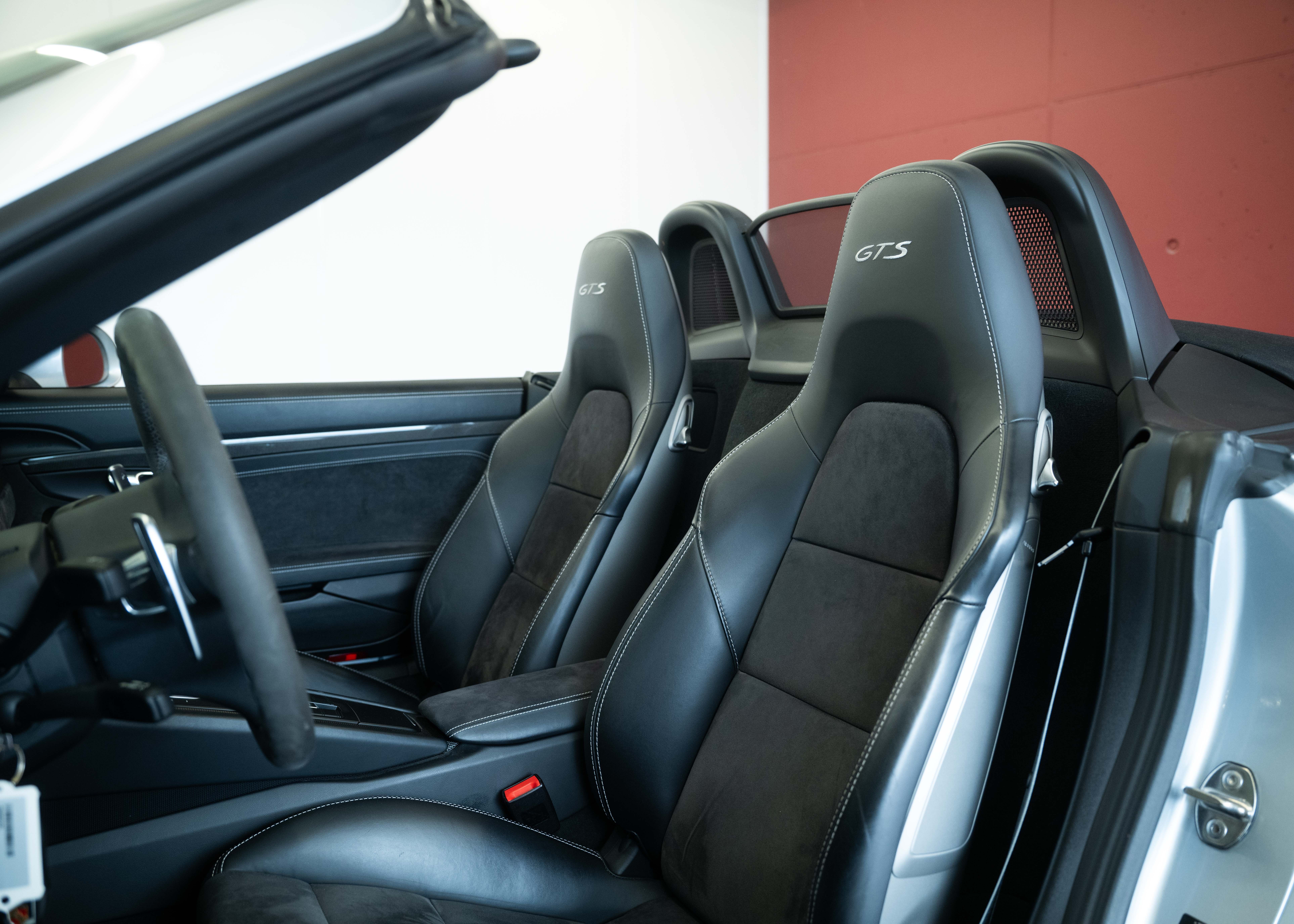 Image PORSCHE 718-BOXSTER-CAYMAN Boxster GTS 3.4 PDK (Swiss car, fantastic condition, full Porsche service history)
