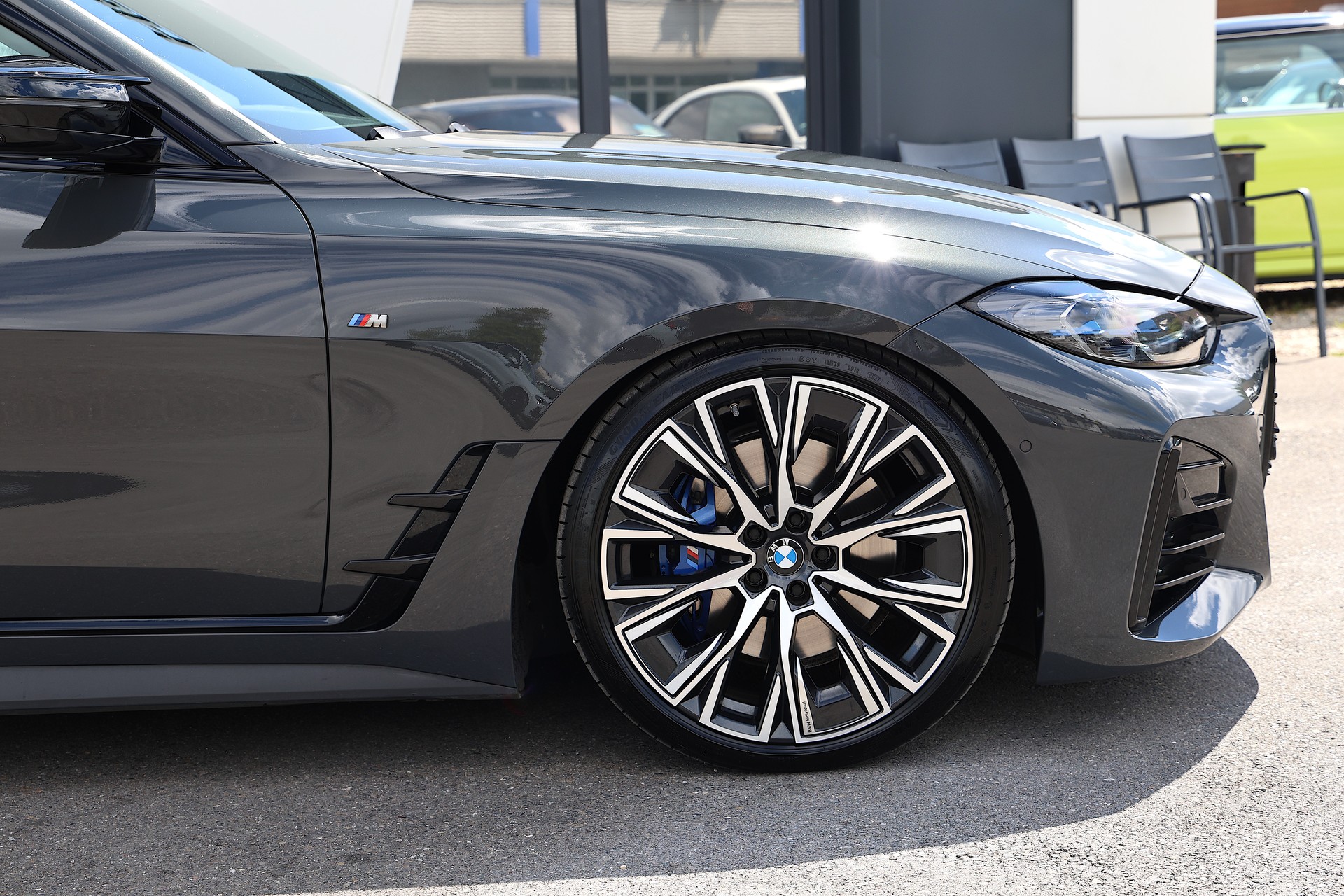BMW M440i xDrive 48V Gran Coupé *Sonderlackierung* Steptronic-image-3