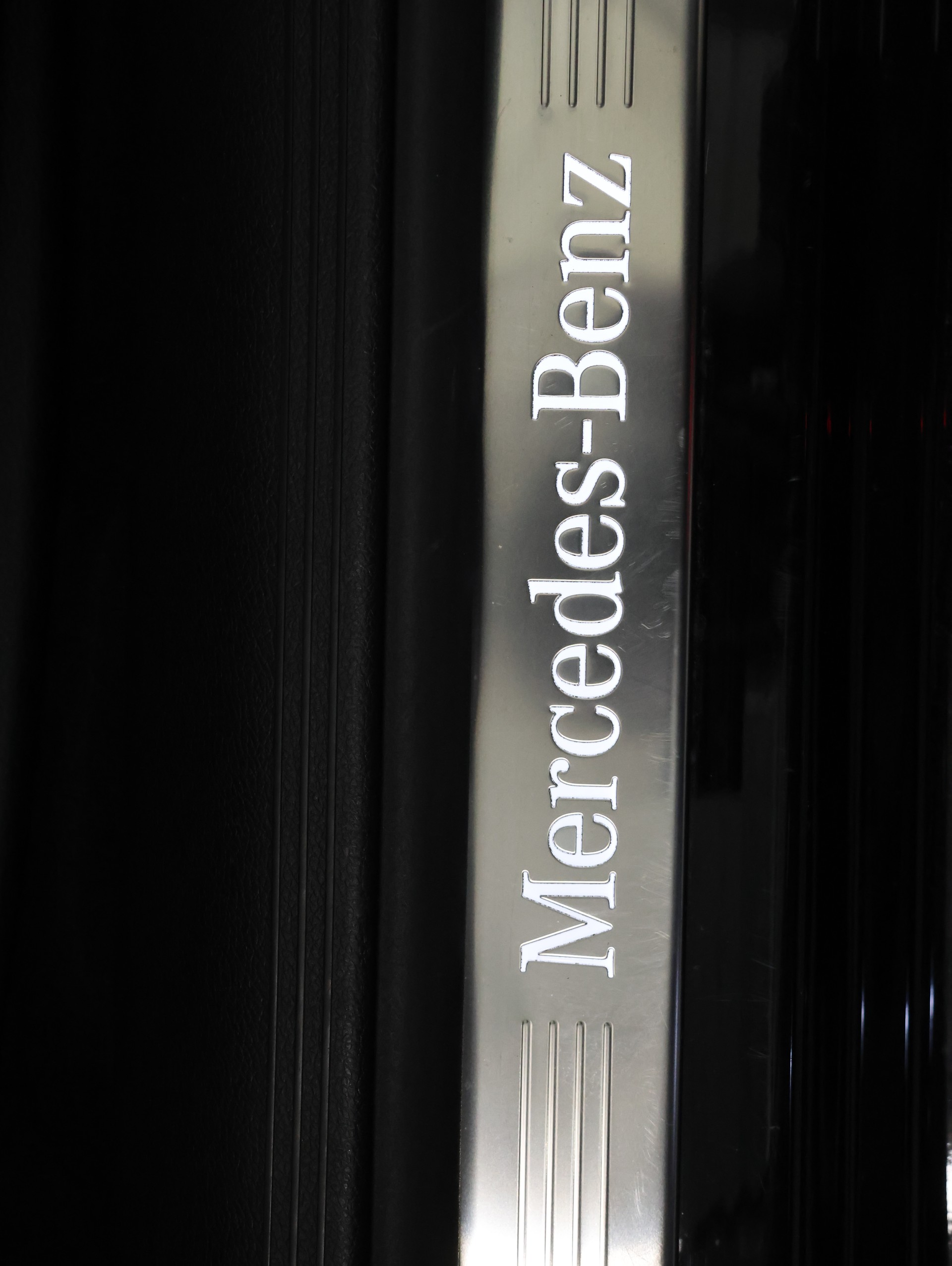 MERCEDES-BENZ E 450 Coupé 4Matic AMG Line 9G-Tronic *Burmester* *360 Kamera* *Sitzheizung/Lüftung*-image-21