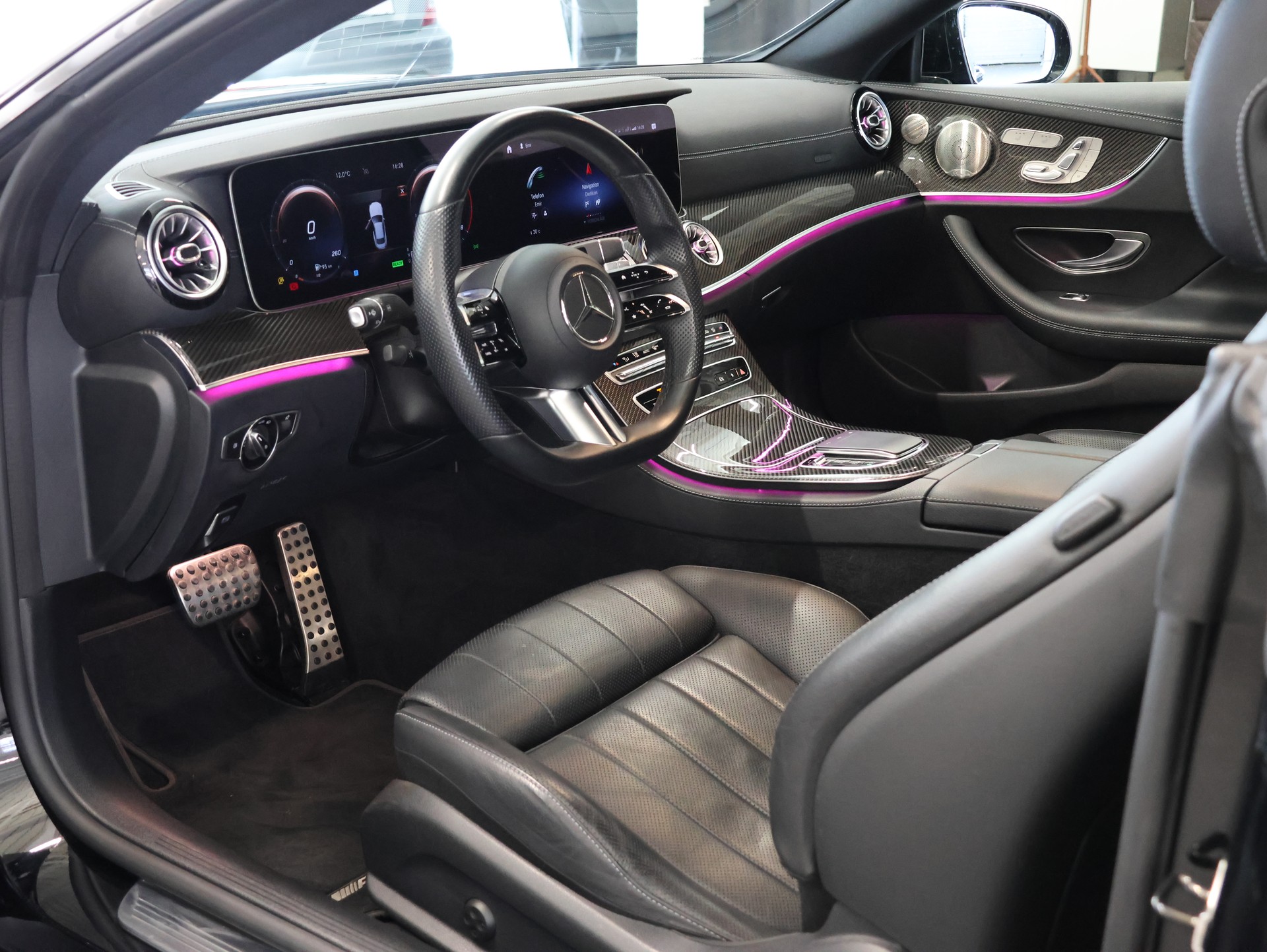 MERCEDES-BENZ E 450 Coupé 4Matic AMG Line 9G-Tronic *Burmester* *360 Kamera* *Sitzheizung/Lüftung*-image-10