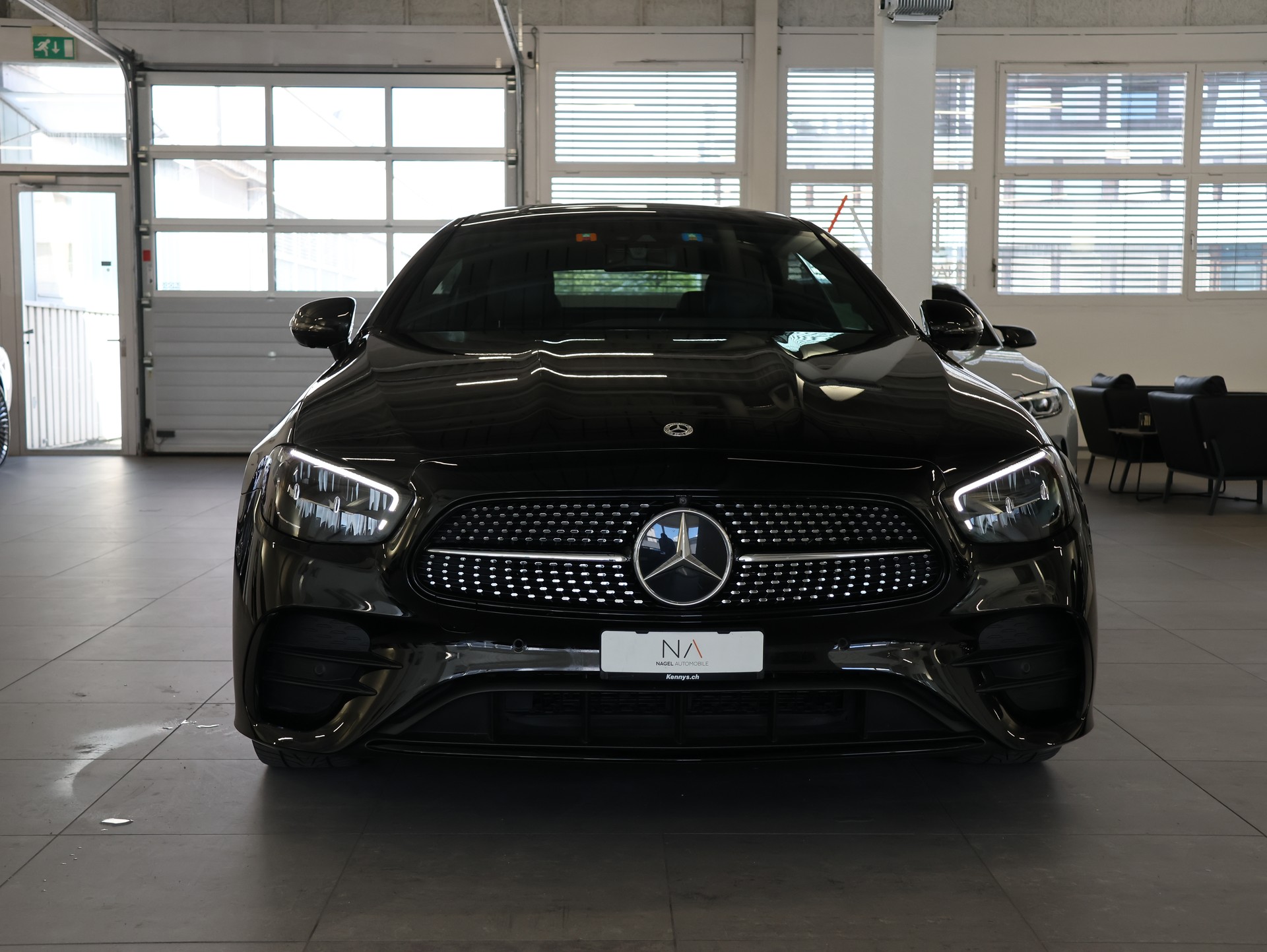 MERCEDES-BENZ E 450 Coupé 4Matic AMG Line 9G-Tronic *Burmester* *360 Kamera* *Sitzheizung/Lüftung*-image-2