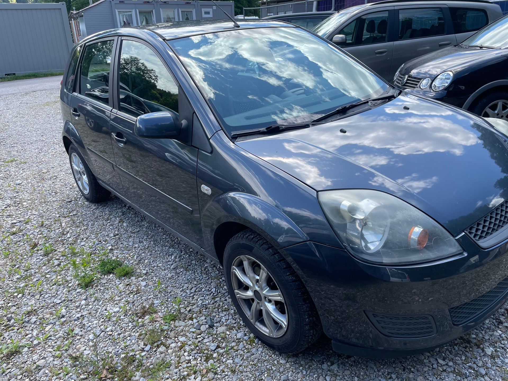 FORD Fiesta 1.6 16V Trend-image-1