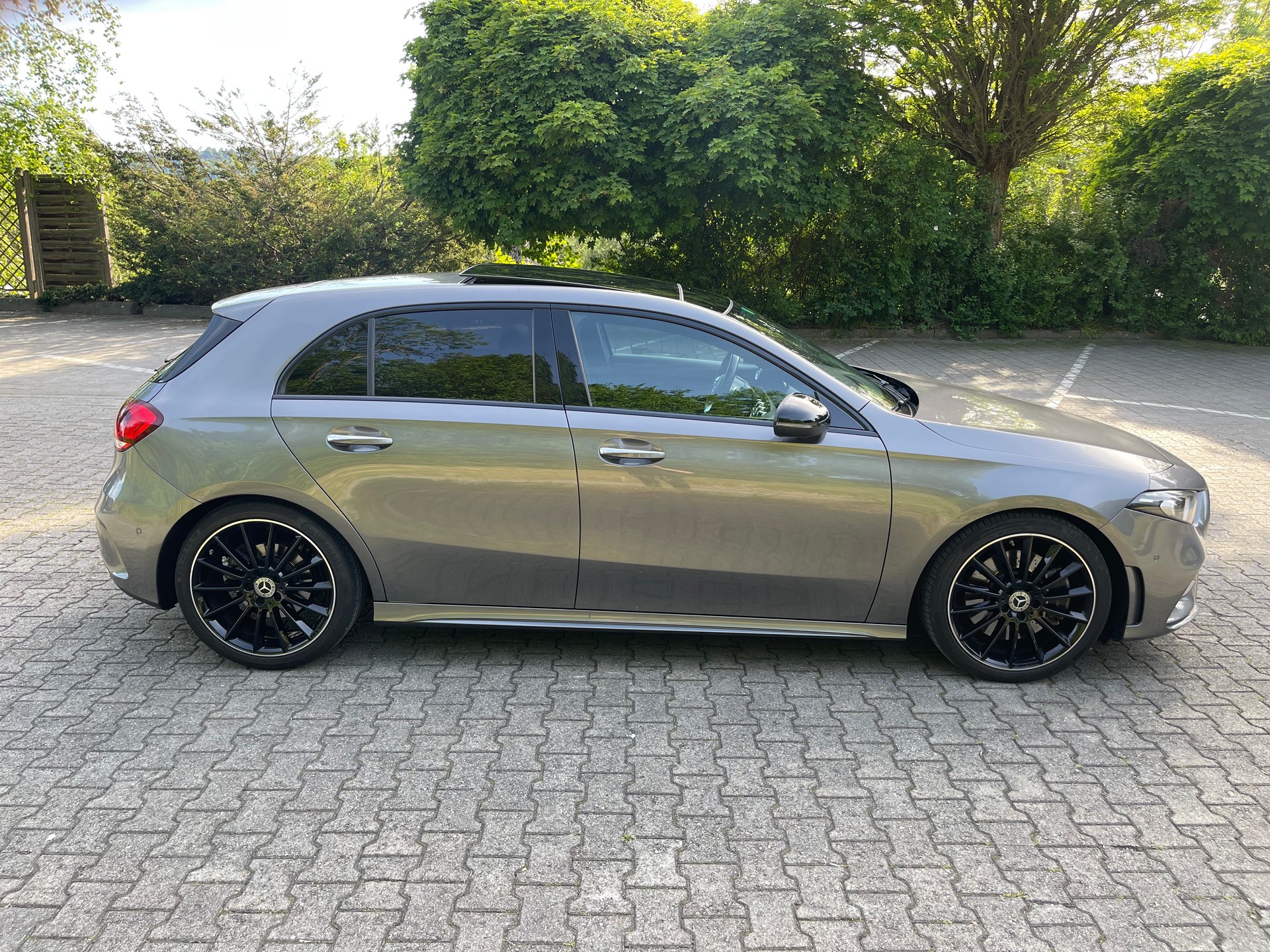 MERCEDES-BENZ A 250 4Matic AMG Line 4Matic 7G-DCT-image-5